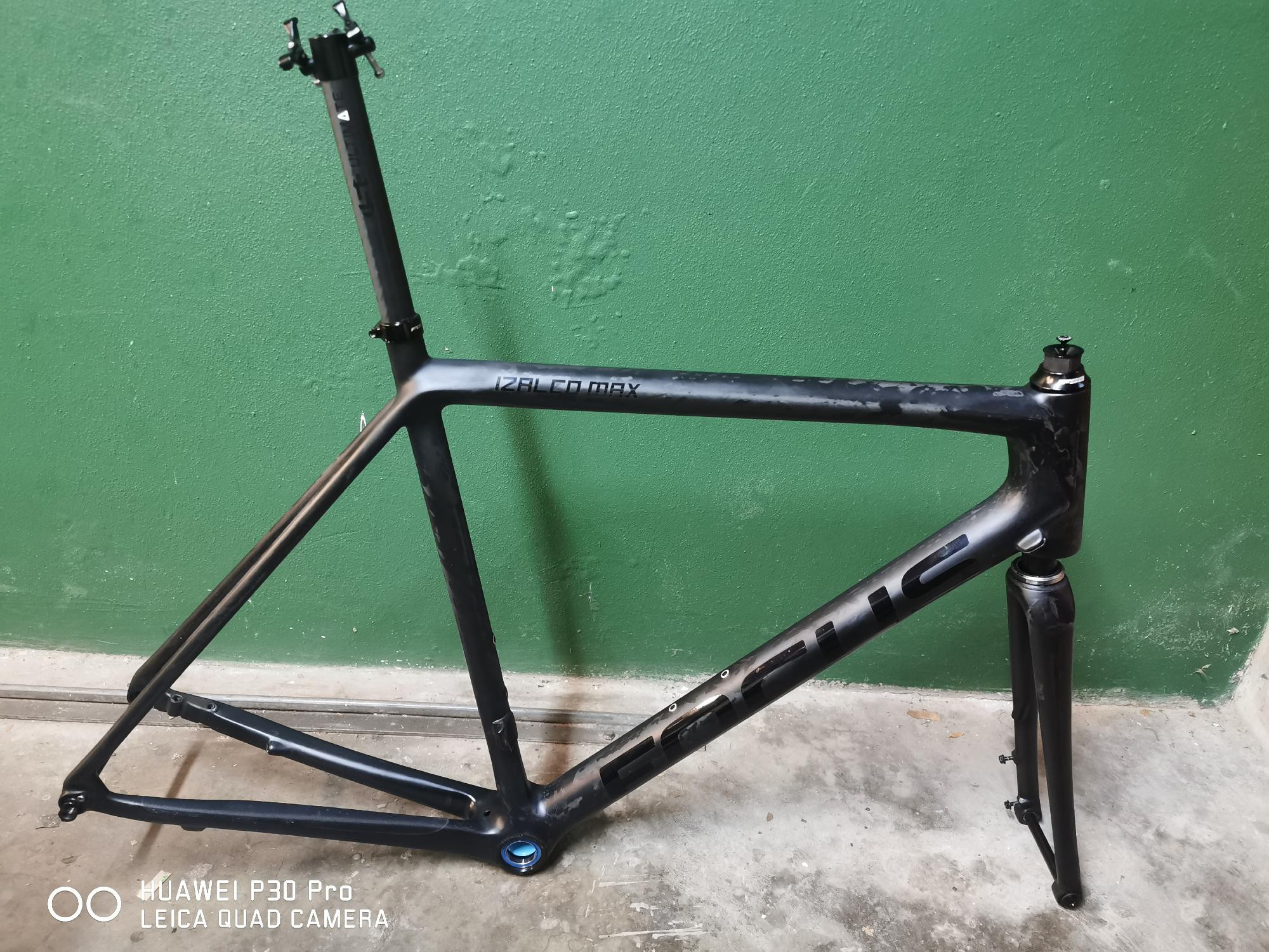 focus izalco race frameset