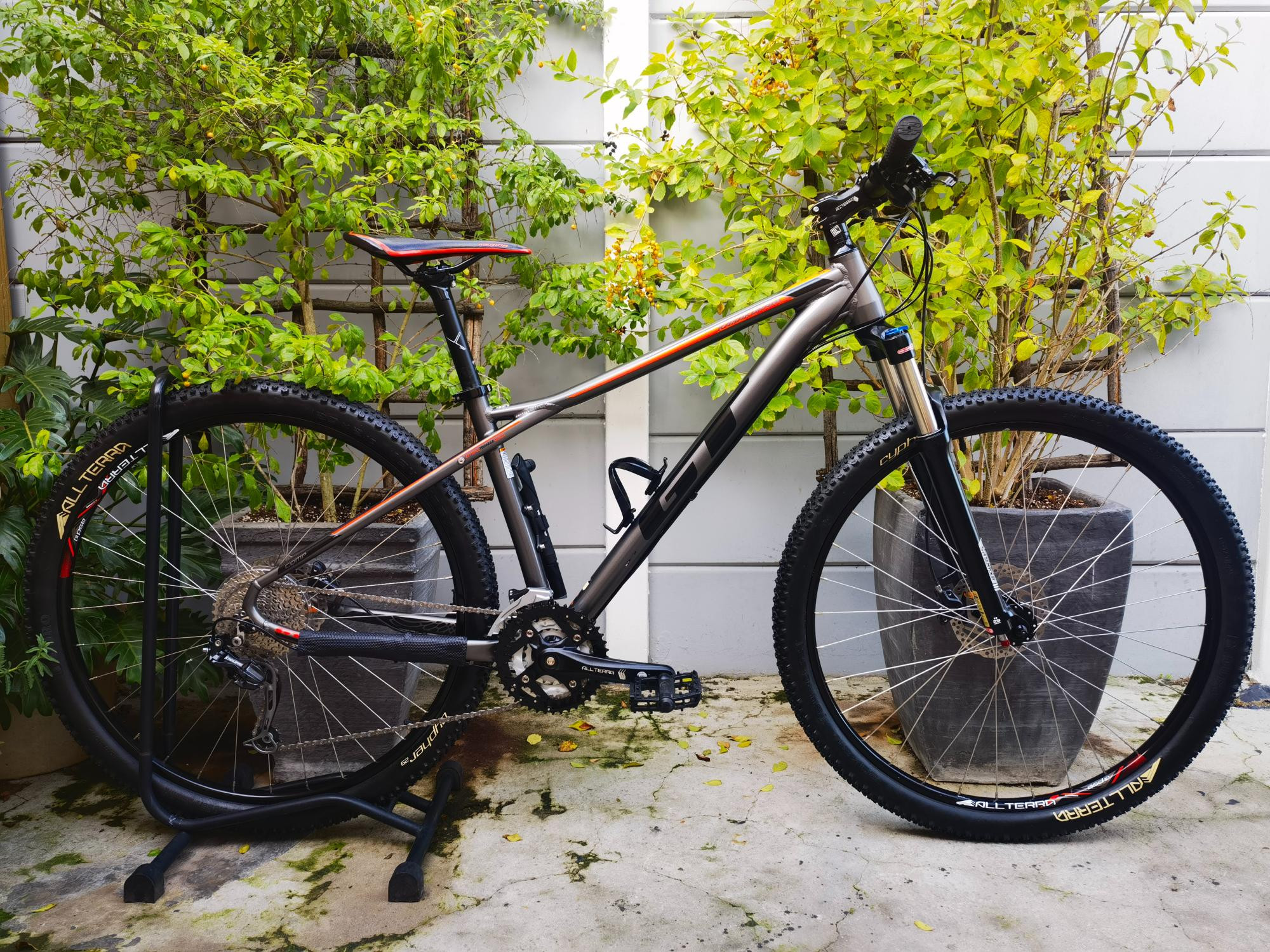 29ER MEDIUM GT KARAKORAM COMP MTB AIR FORK Hardtail Mountain