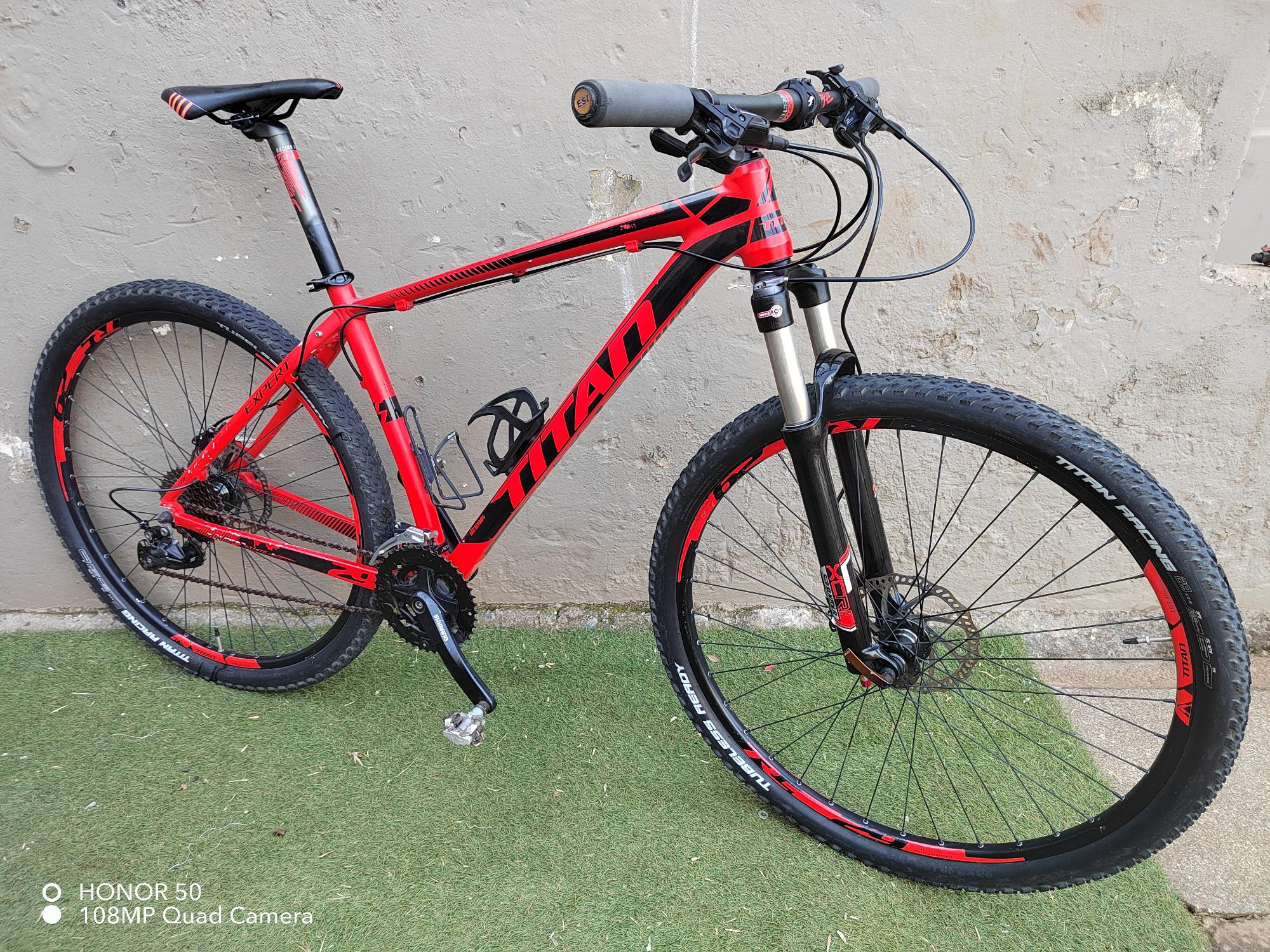 Titan Expert 29er | Hardtail Mountain Bikes | Bike Hub