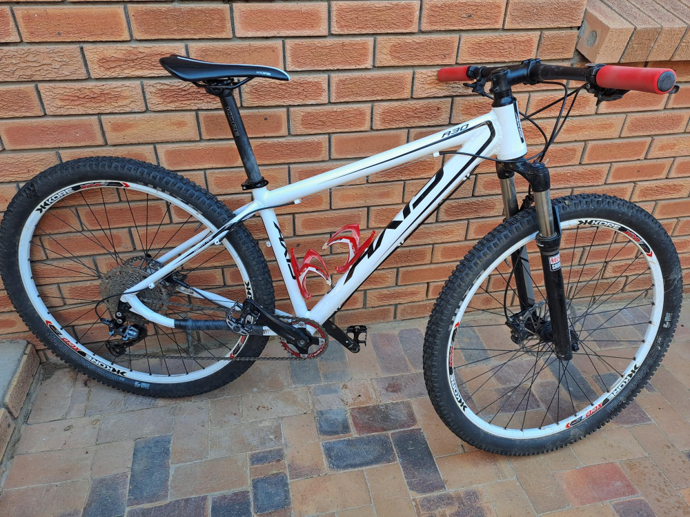 Axis A30 29er | Bike Hub