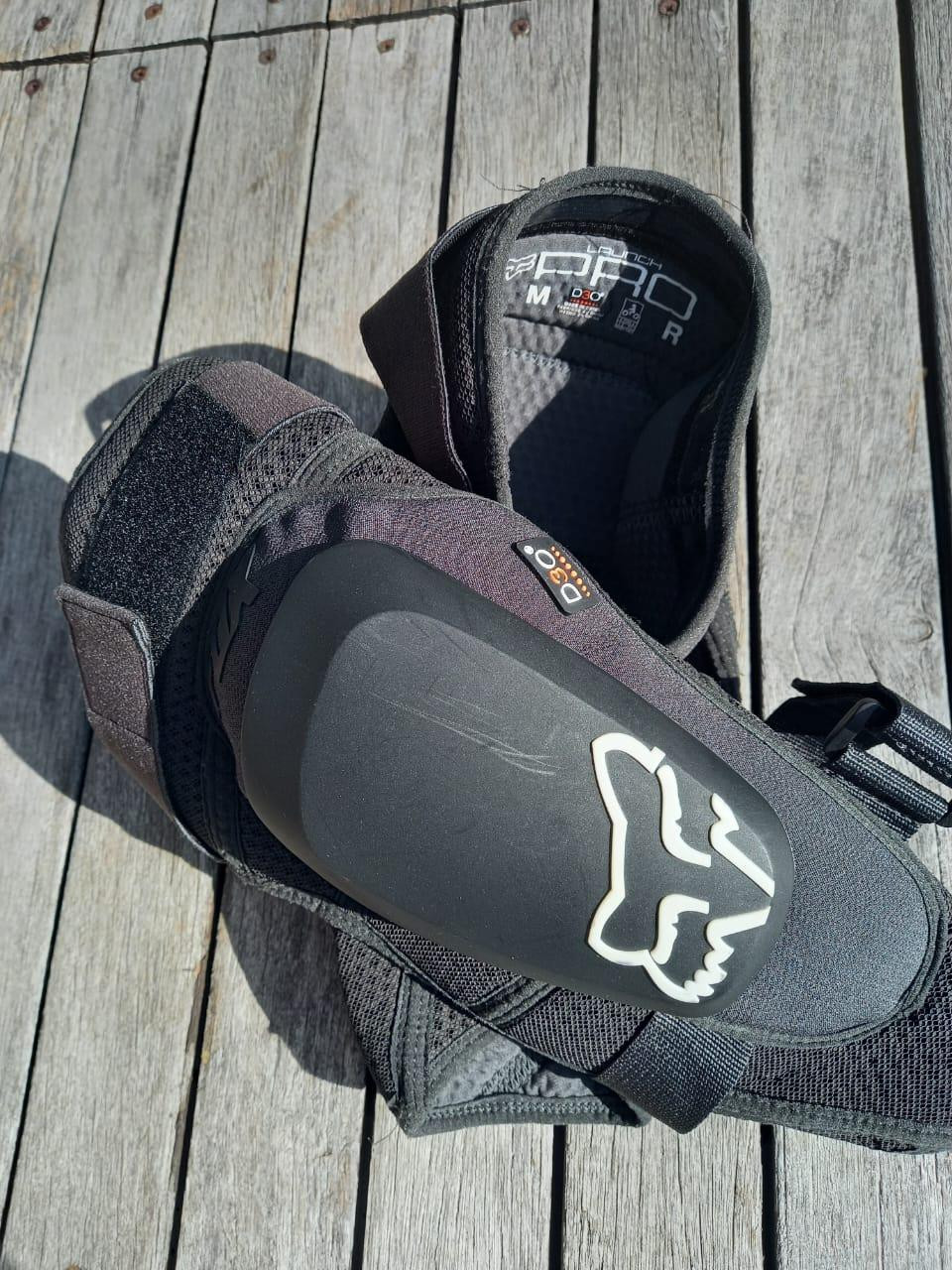 fox racing launch pro mtb knee guard