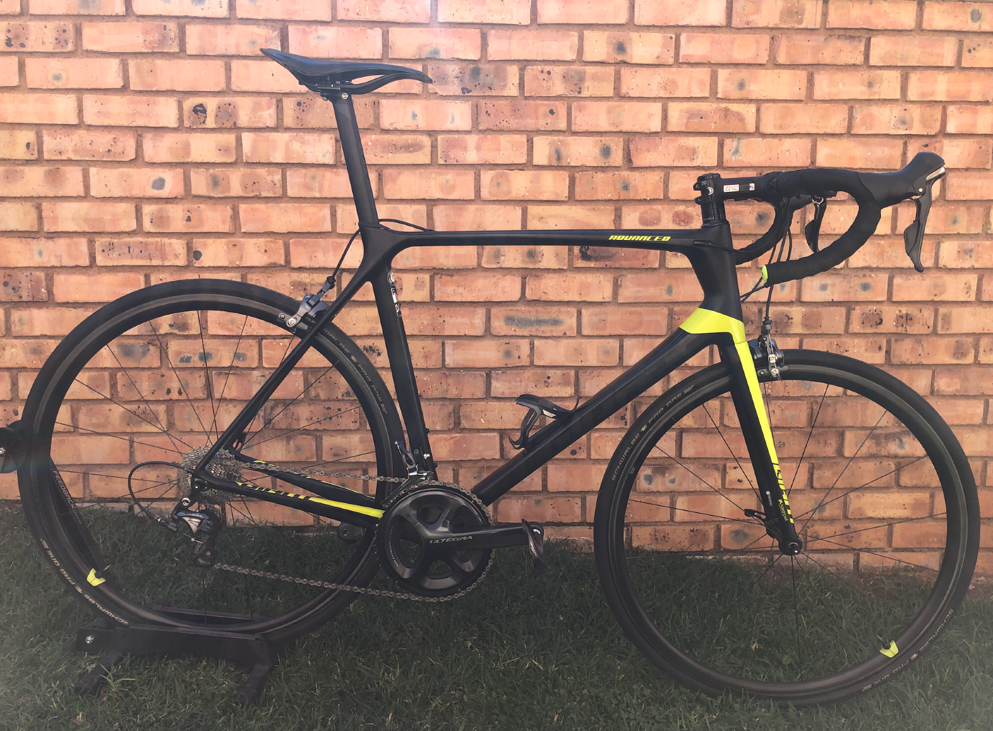 Giant TCR ADVANCED PRO Road Bikes Bike Hub