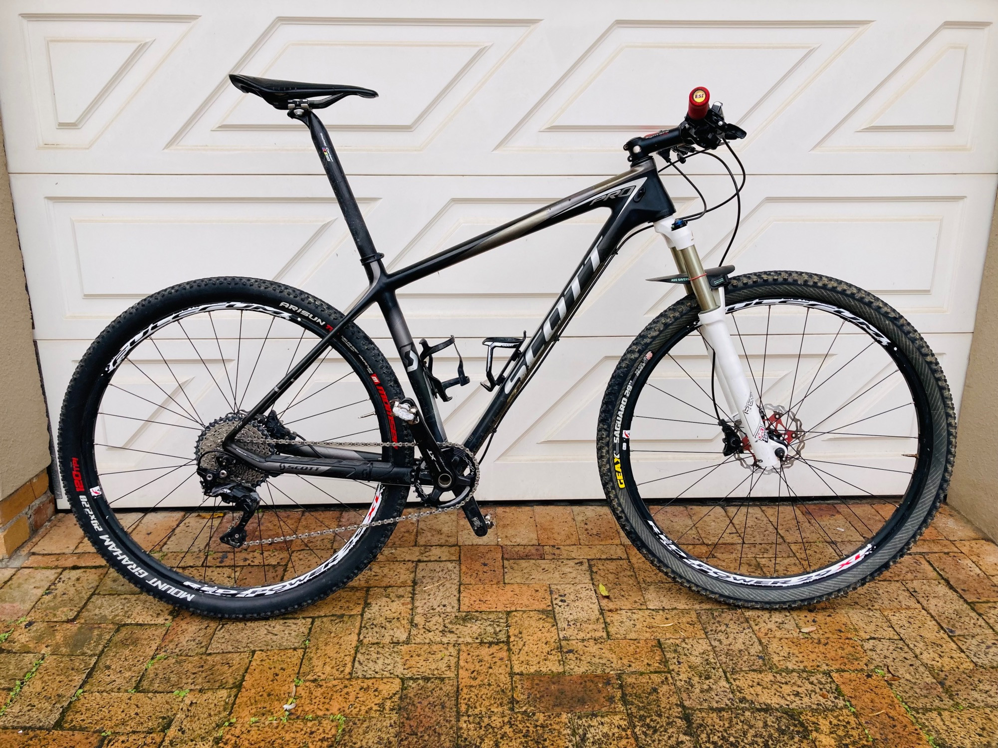 Scott Scale Pro Carbon 29er | Hardtail Mountain Bikes | Bike Hub