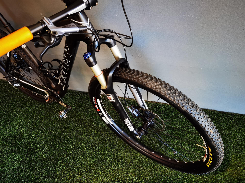 Felt carbon hardtail clearance