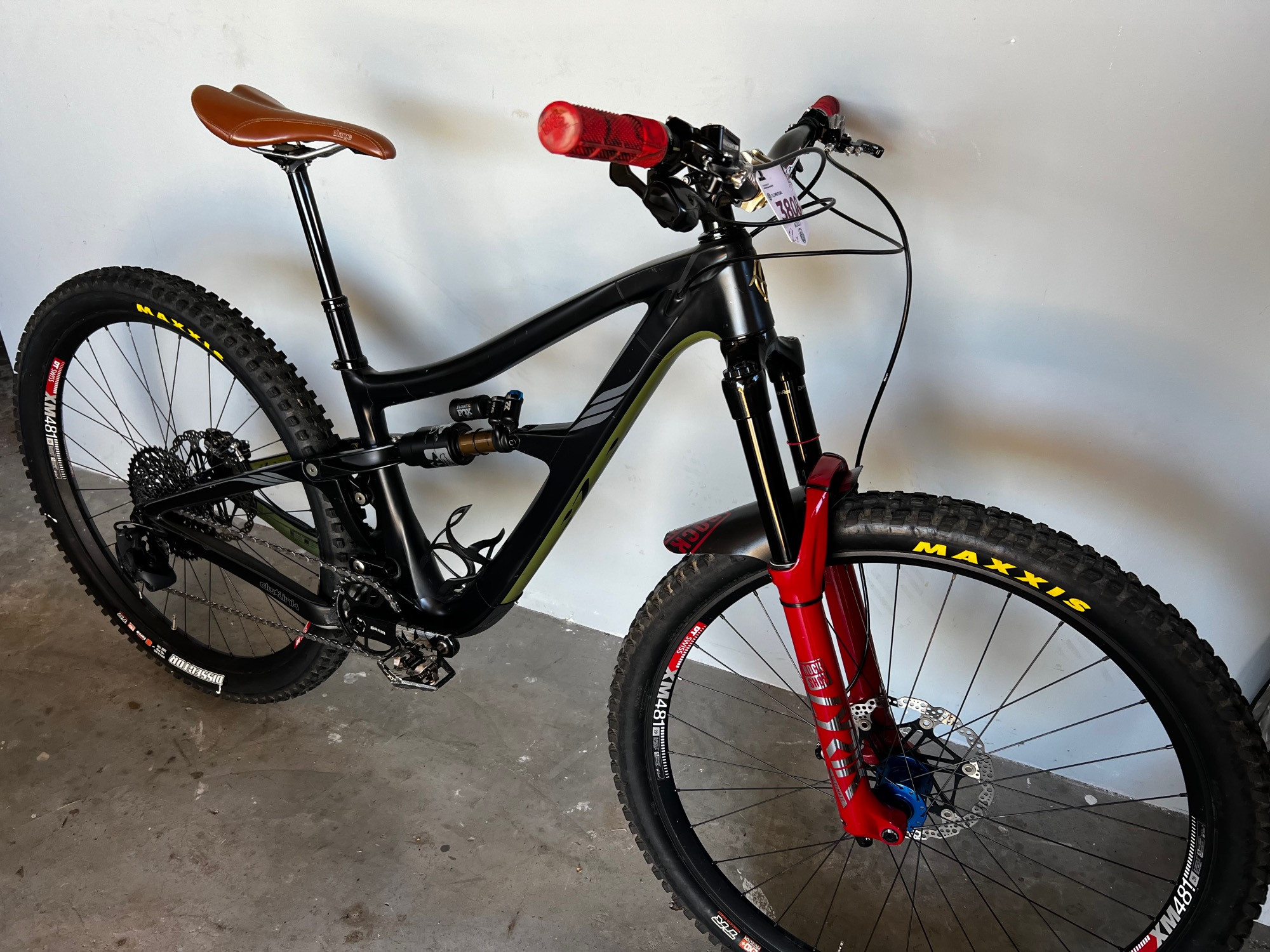 Ibis Ripmo Medium | Dual Suspension Mountain Bikes | Bike Hub