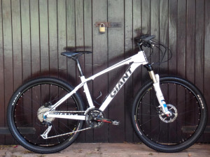 Giant XTC 2 | Hardtail Mountain Bikes | Bike Hub