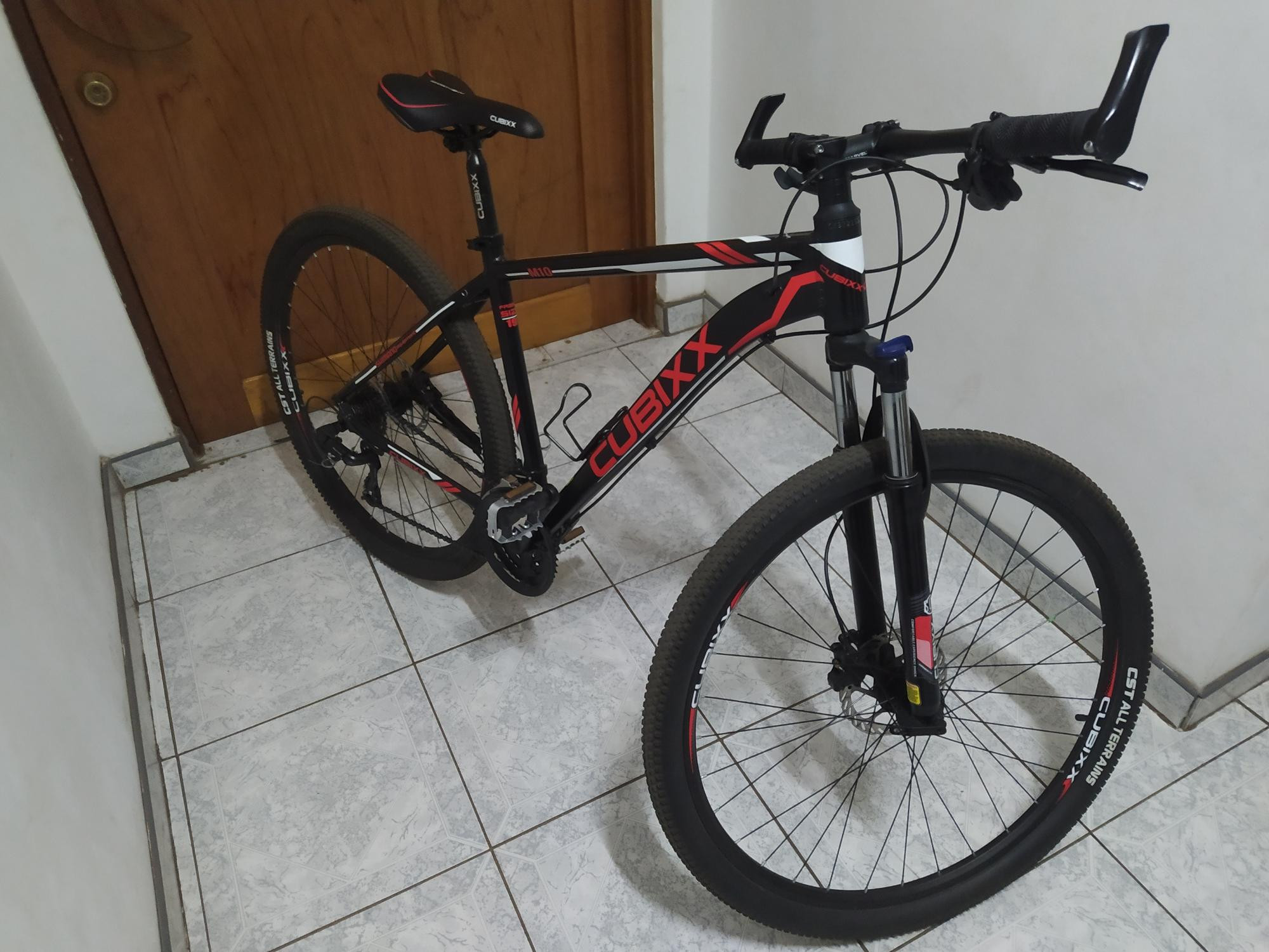 Cubixx M10 29 Large Frame Excellent Condition Hardtail Mountain 