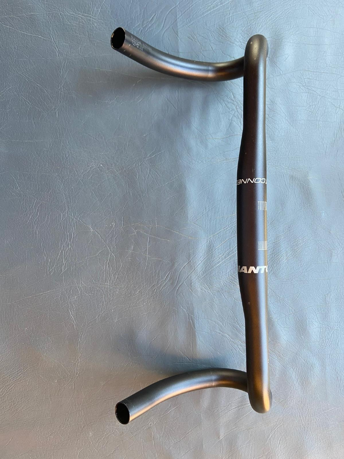 Giant Connect Handlebars Bike Hub