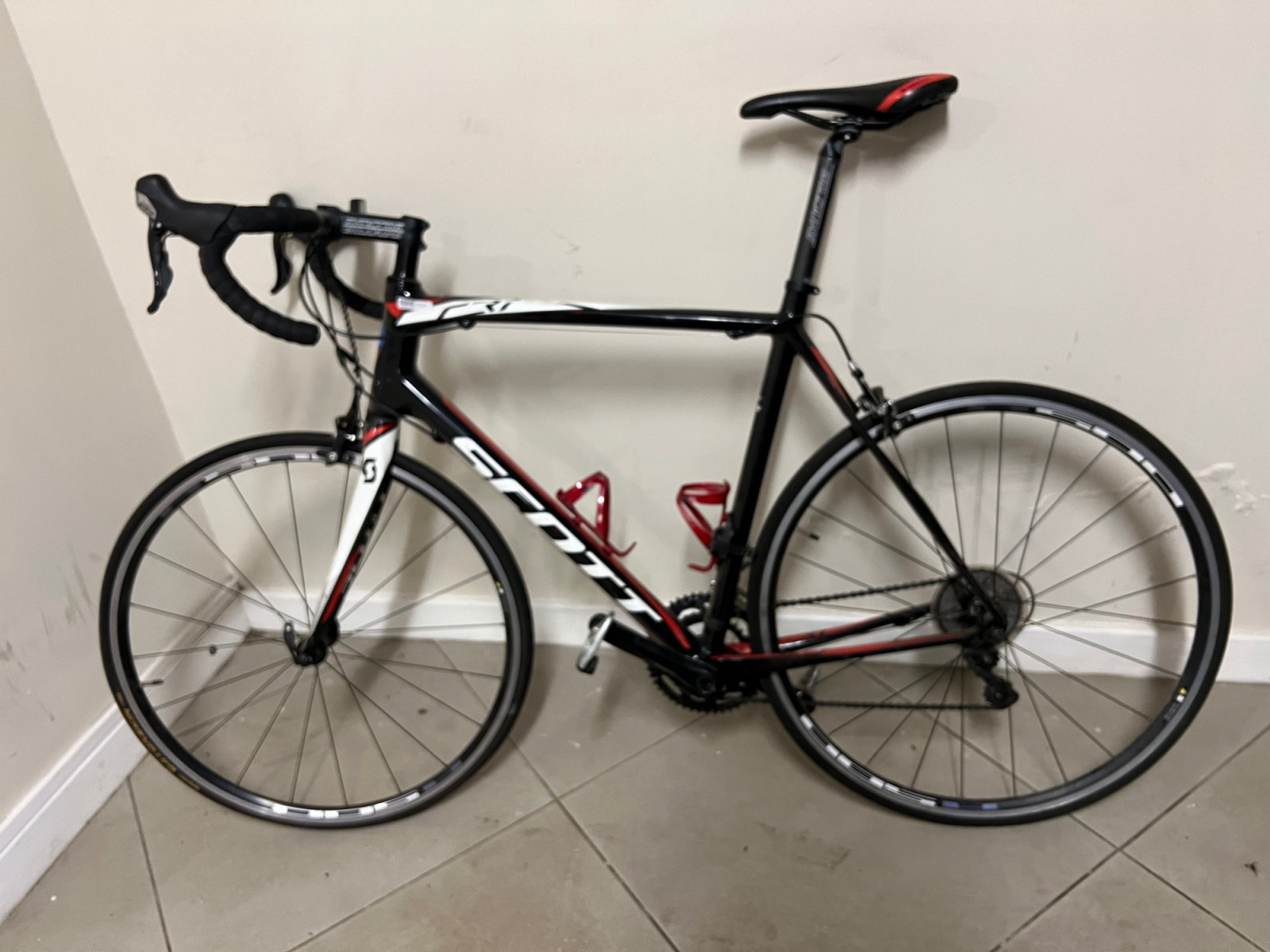 Scott Road bike | Road Bikes | Bike Hub