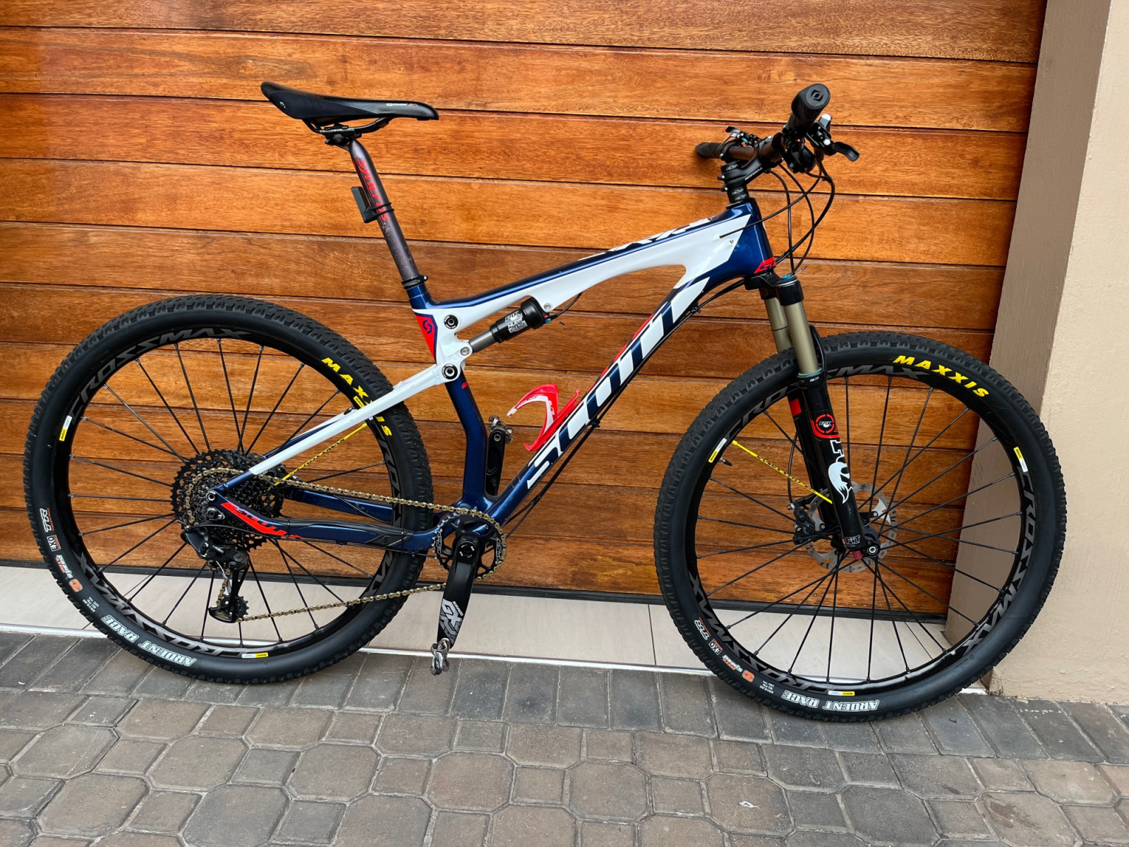 Scott Spark 910 Dual Suspension Mountain Bikes Bike Hub