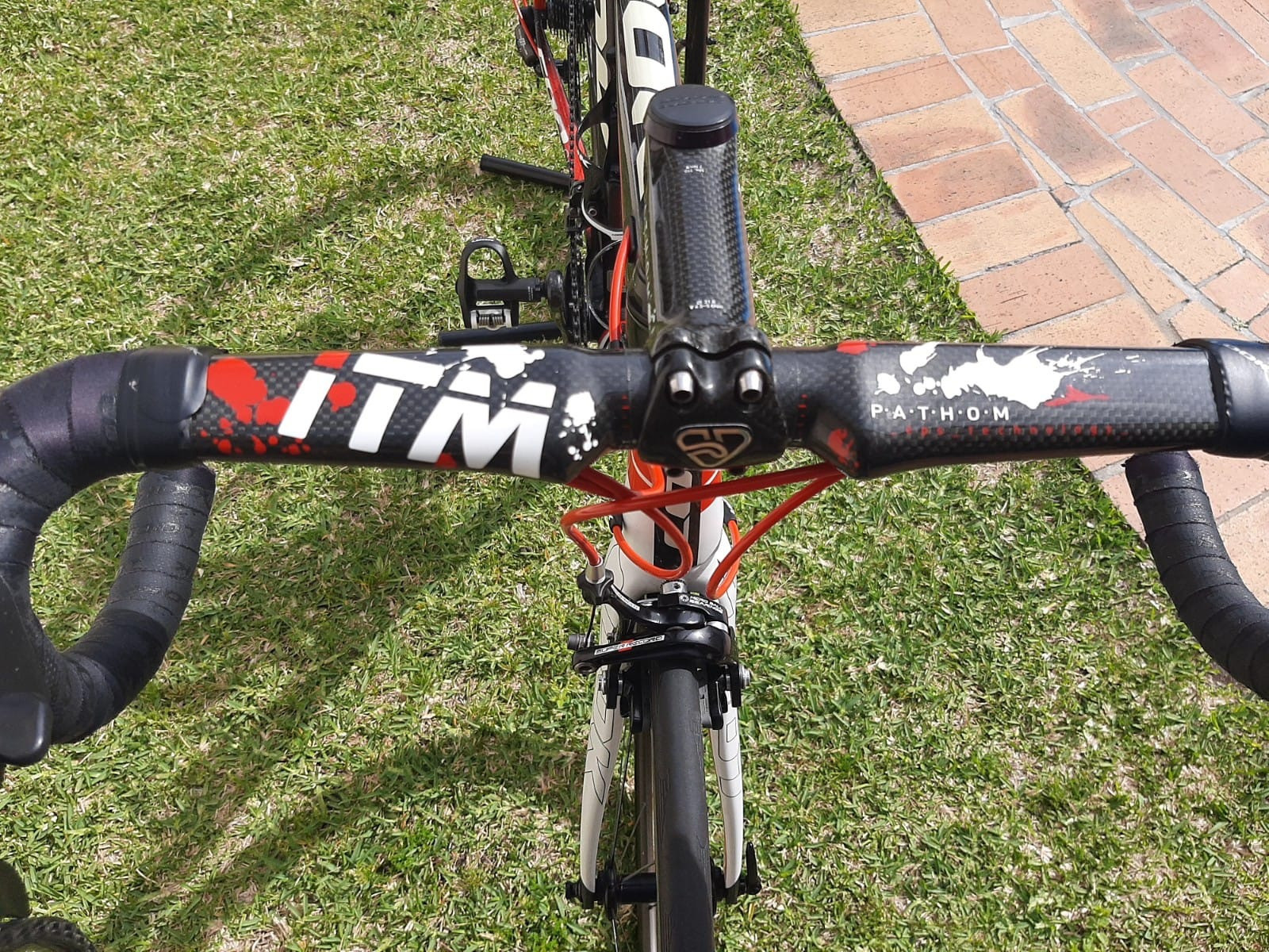 thm integrated handlebar