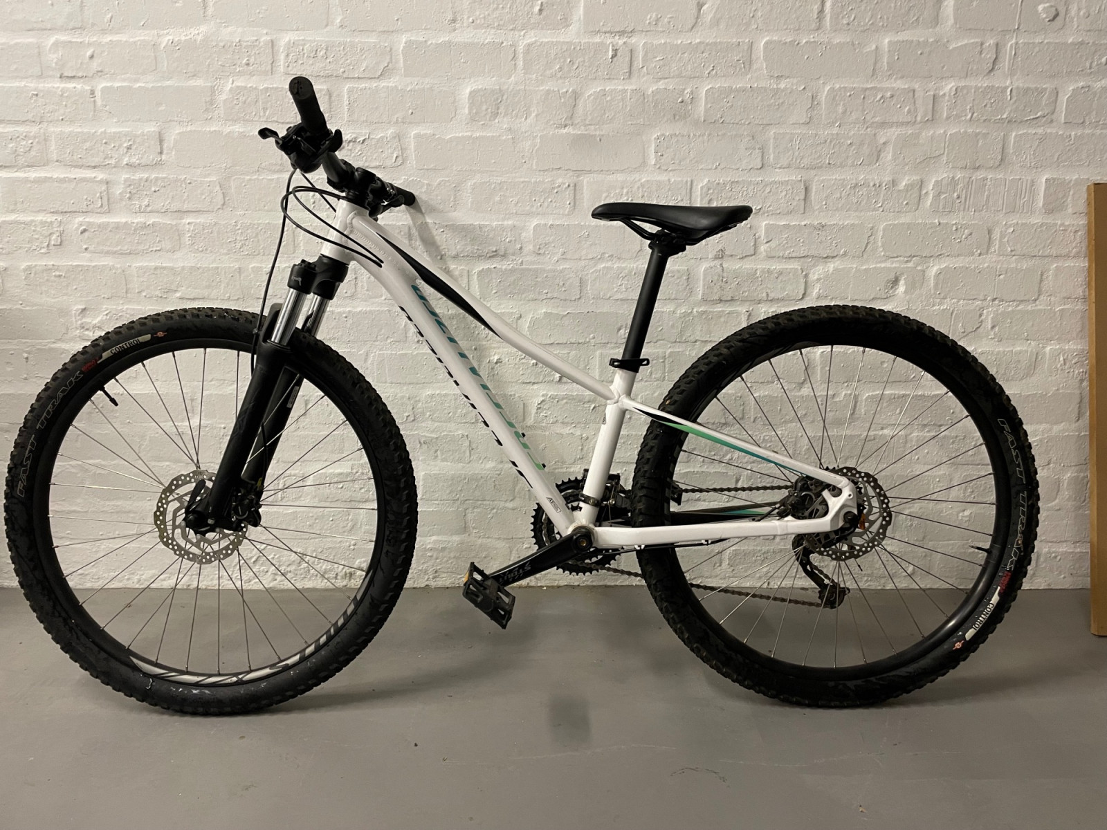 Specialized Pitch 27.5 XS Bike Hub