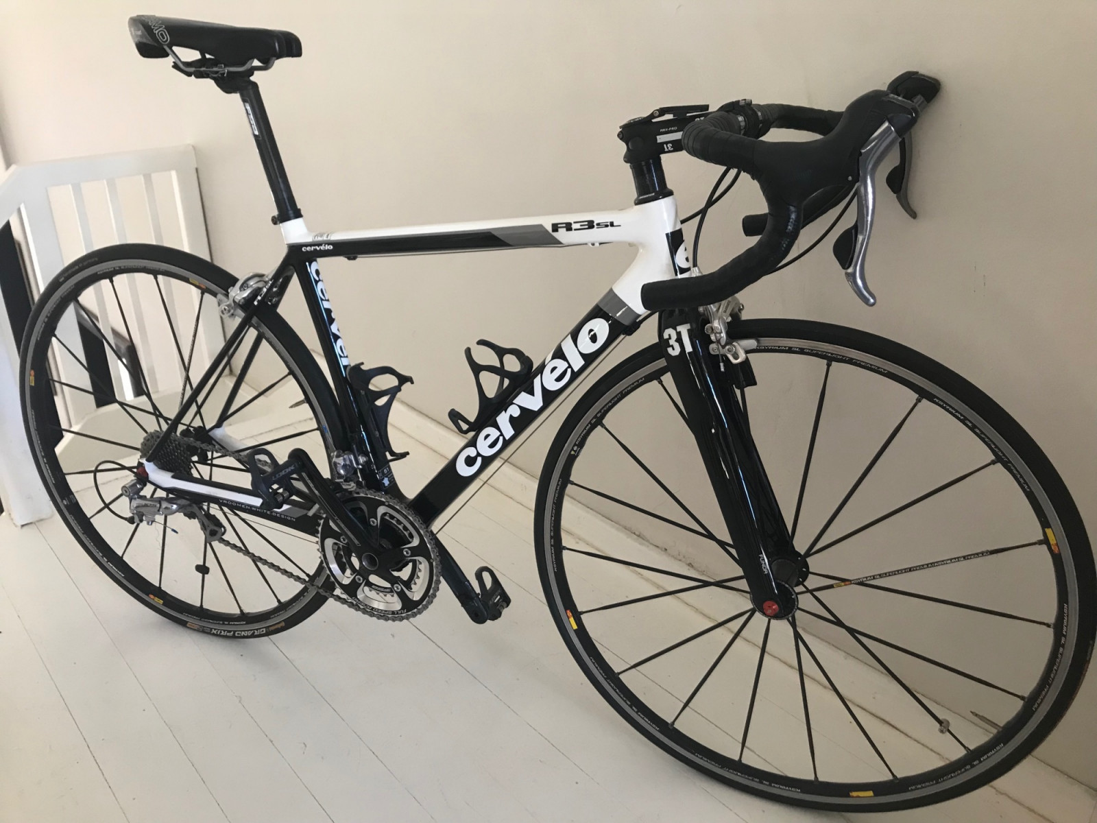 Cervelo R3 SL Road Bikes Bike Hub Cervelo R3 SL Road Bikes Bike Hub