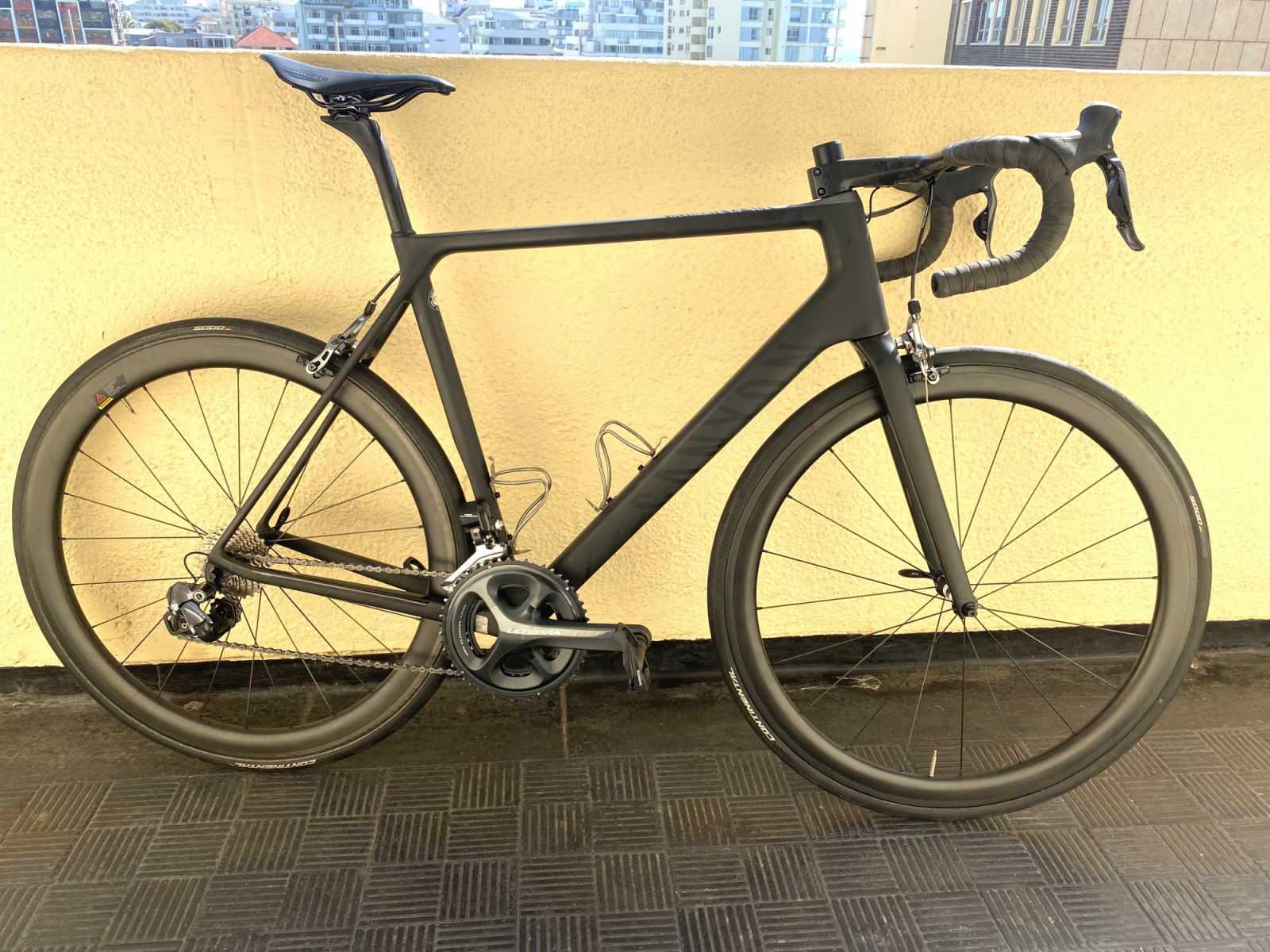 Canyon Ultimate CF SLX Bike Hub