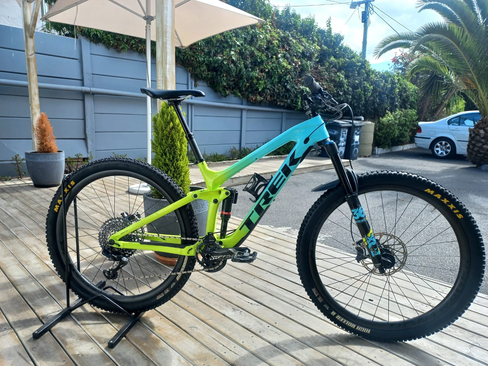 Blaze Piranha Bike, Suit Age 8 To 11 Years, 24 Inch Wheels, 18 Gears 13.5 Inch Frame Working Order