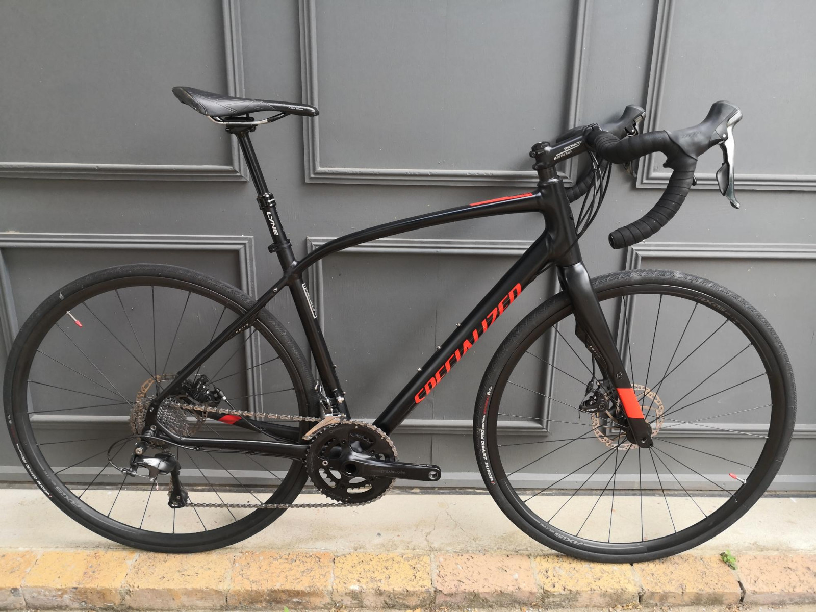 Disc Brakes 2017 Specialized Diverge Elite Dsw EX-DEMO BIKE: 2017