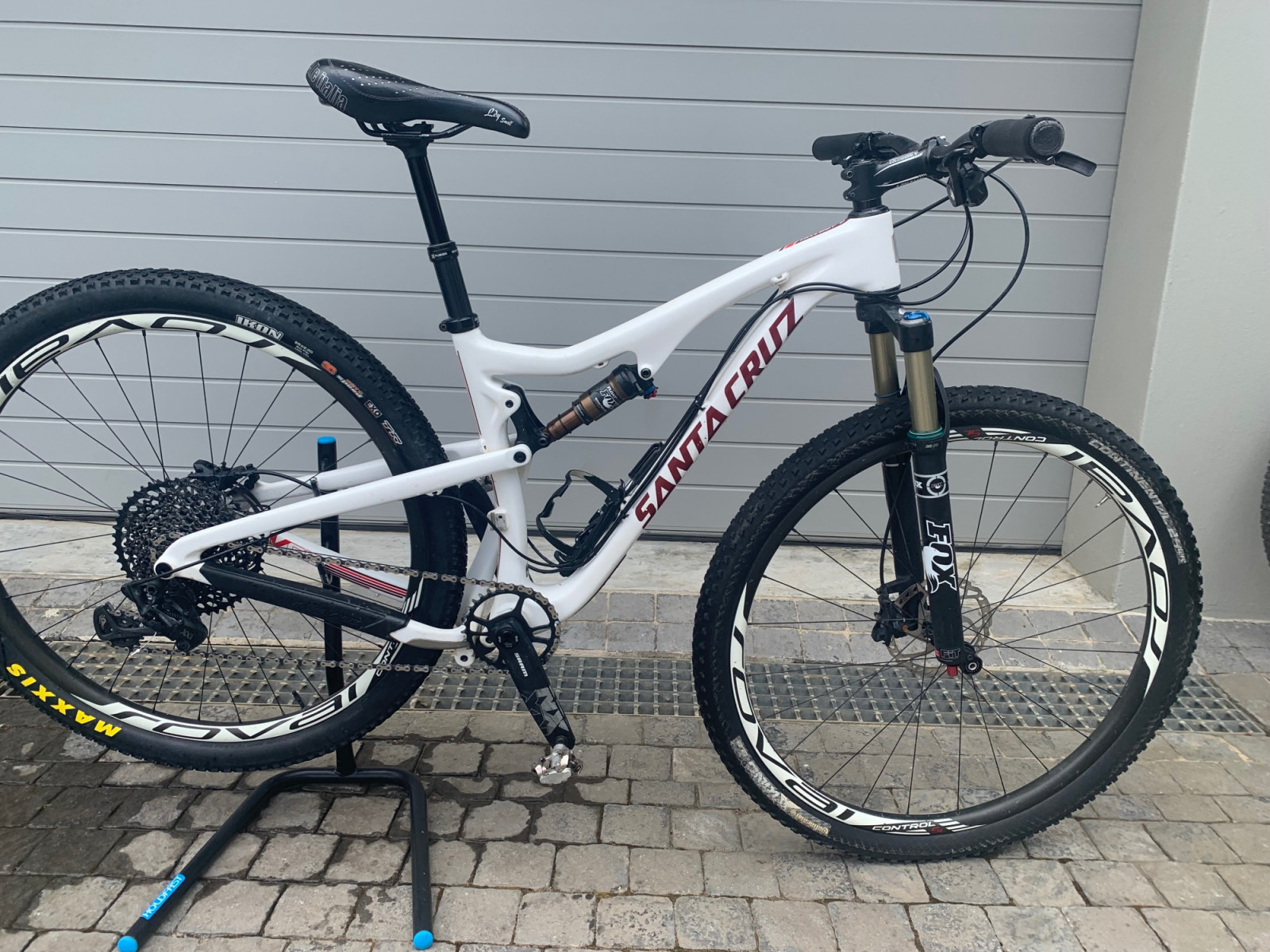 Santa Cruz Tallboy C (S) 2016 Dual Suspension Mountain Bikes