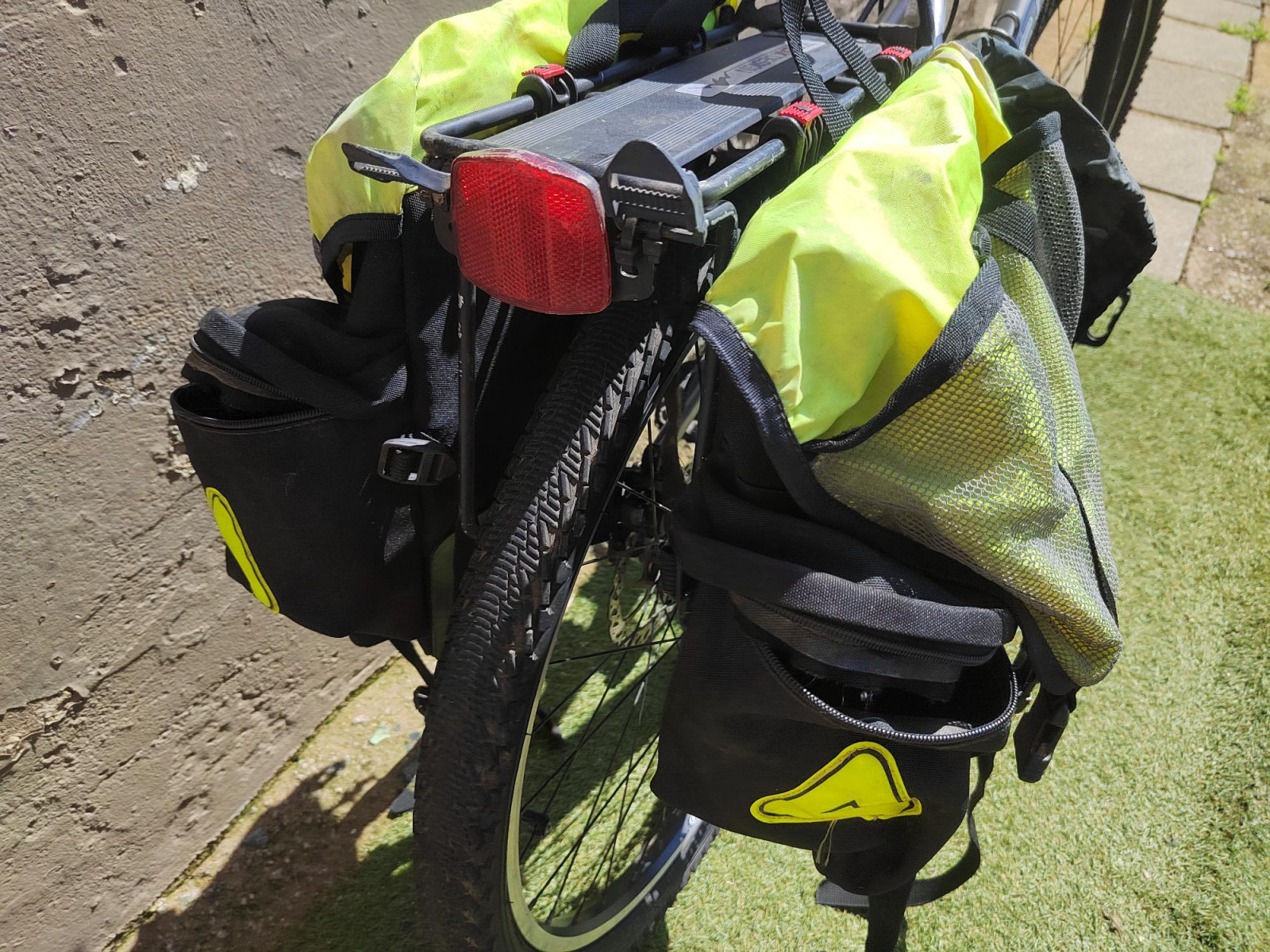 Karimor Bag Rear Rack ToPeak and Karrimor Saddle Bags | Saddle Bags & On-bike Storage | Bike Hub