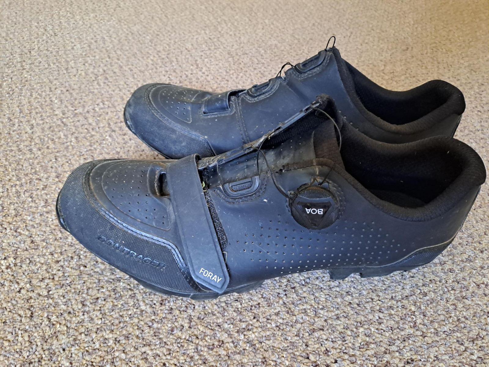 Bontrager Foray Mountain 44.5 Royal Shoe main image 0