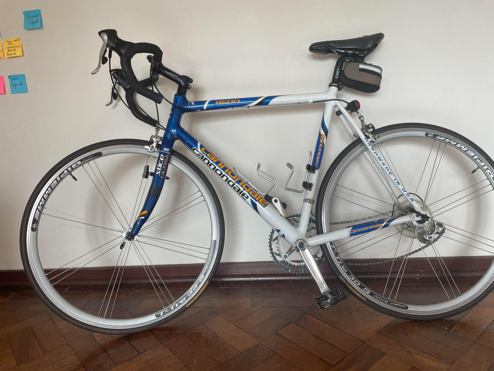 Cannondale R600 56cm comes with Road Bikes Bike Hub