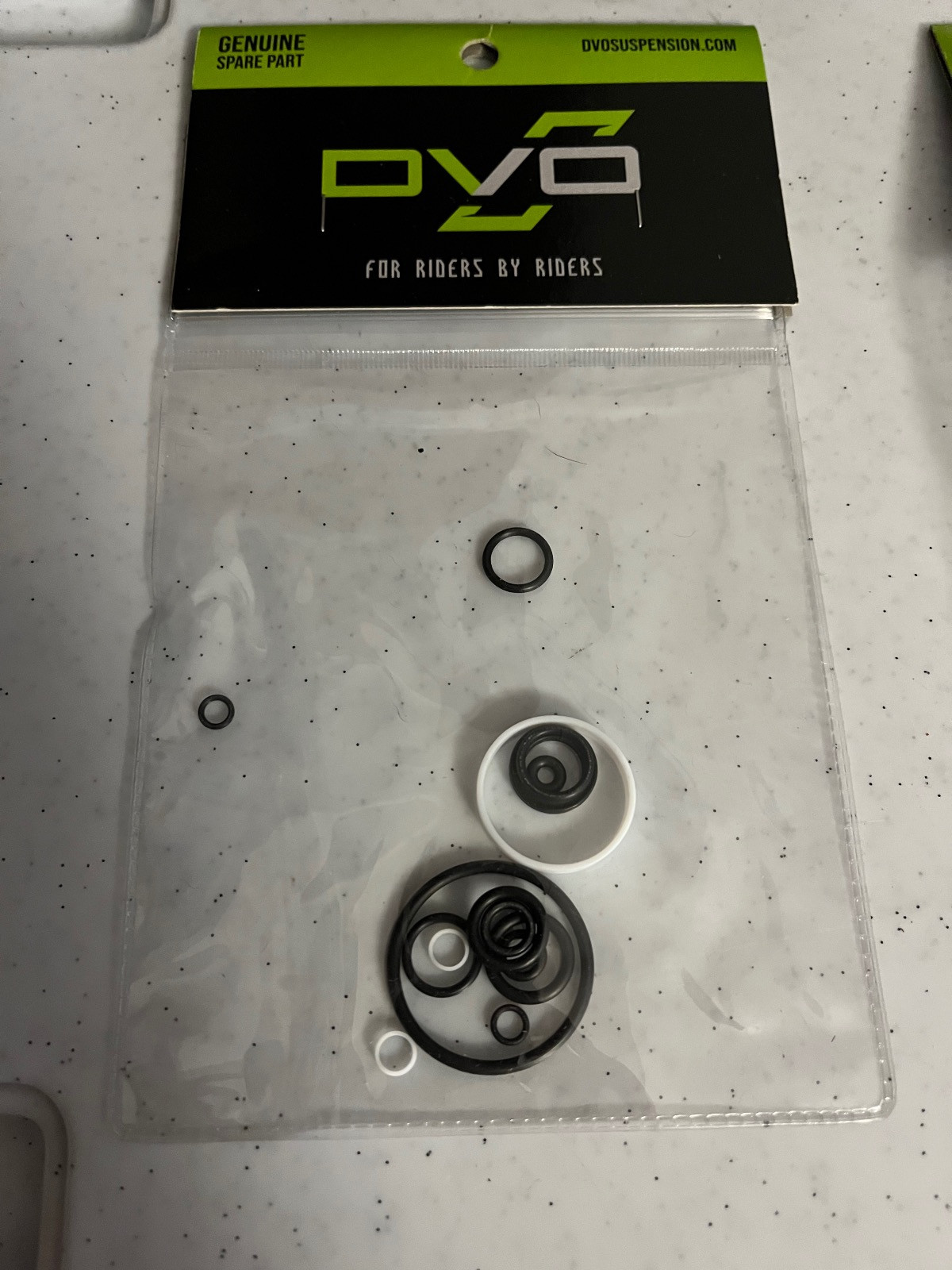 DVO Topaz Damper rebuild kit Bike Hub