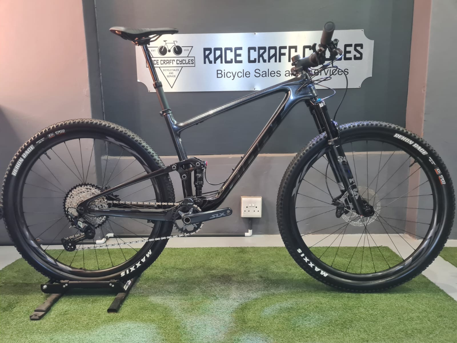 ANTHEM ADVANCED PRO 29 2 (R106,990.00 RRP) NEW Dual Suspension
