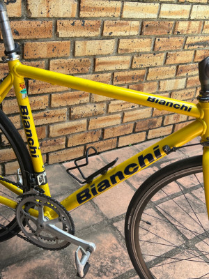 Bianchi gold race 200 53cm 2x9 campagnolo | Road Bikes | Bike Hub