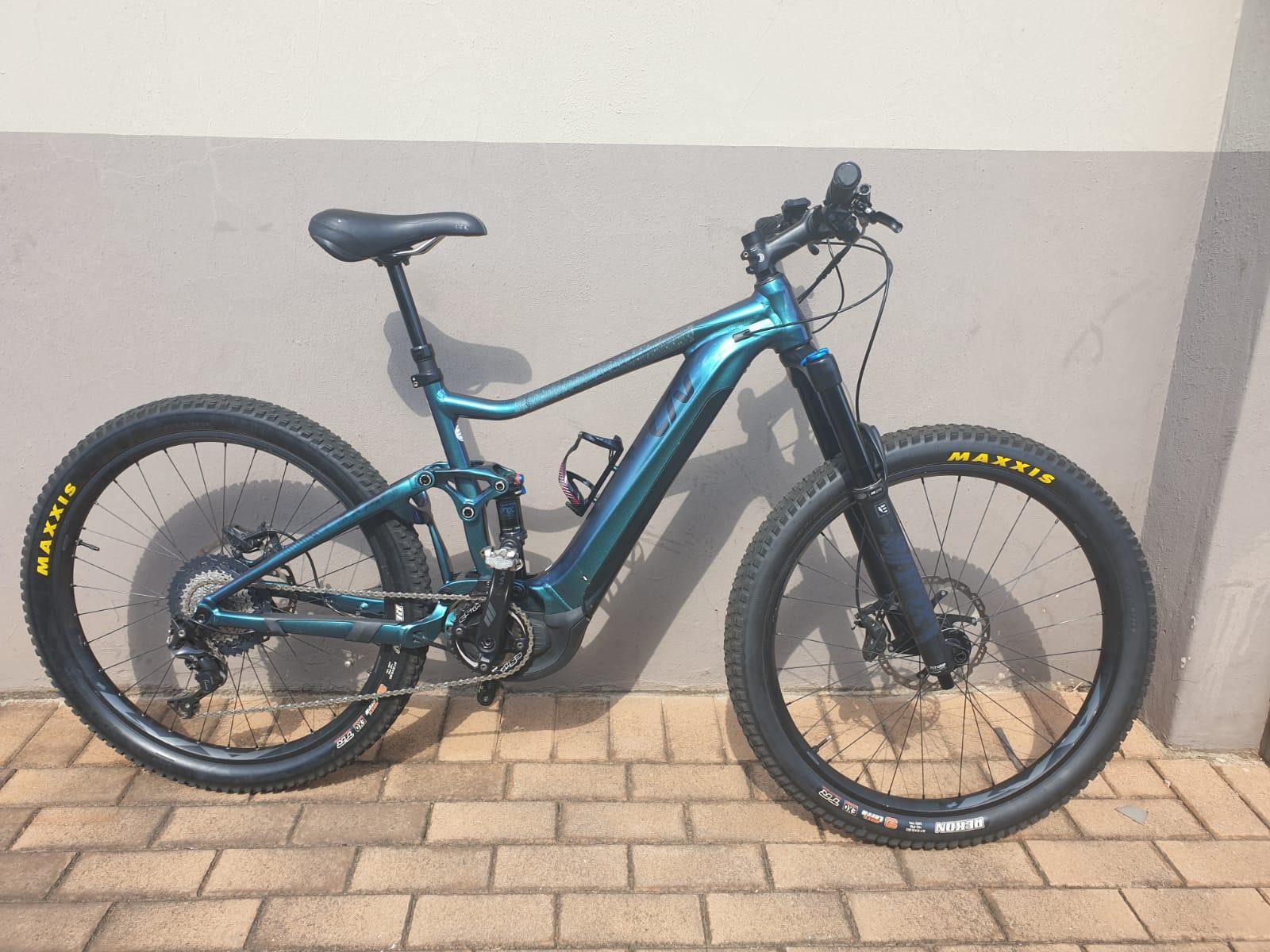 Giant Liv Intrigue | Dual Suspension Mountain E-Bikes | Bike Hub