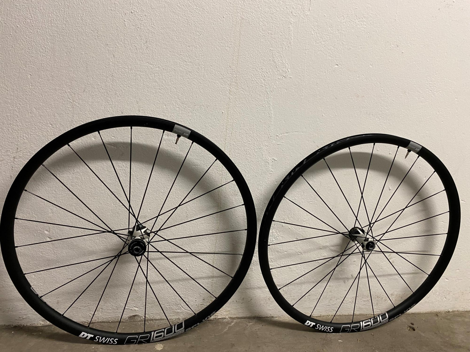 Gr 1600 Spline Dt Swiss 650b Wheels DT Swiss GR 1600 SPLINE Disc