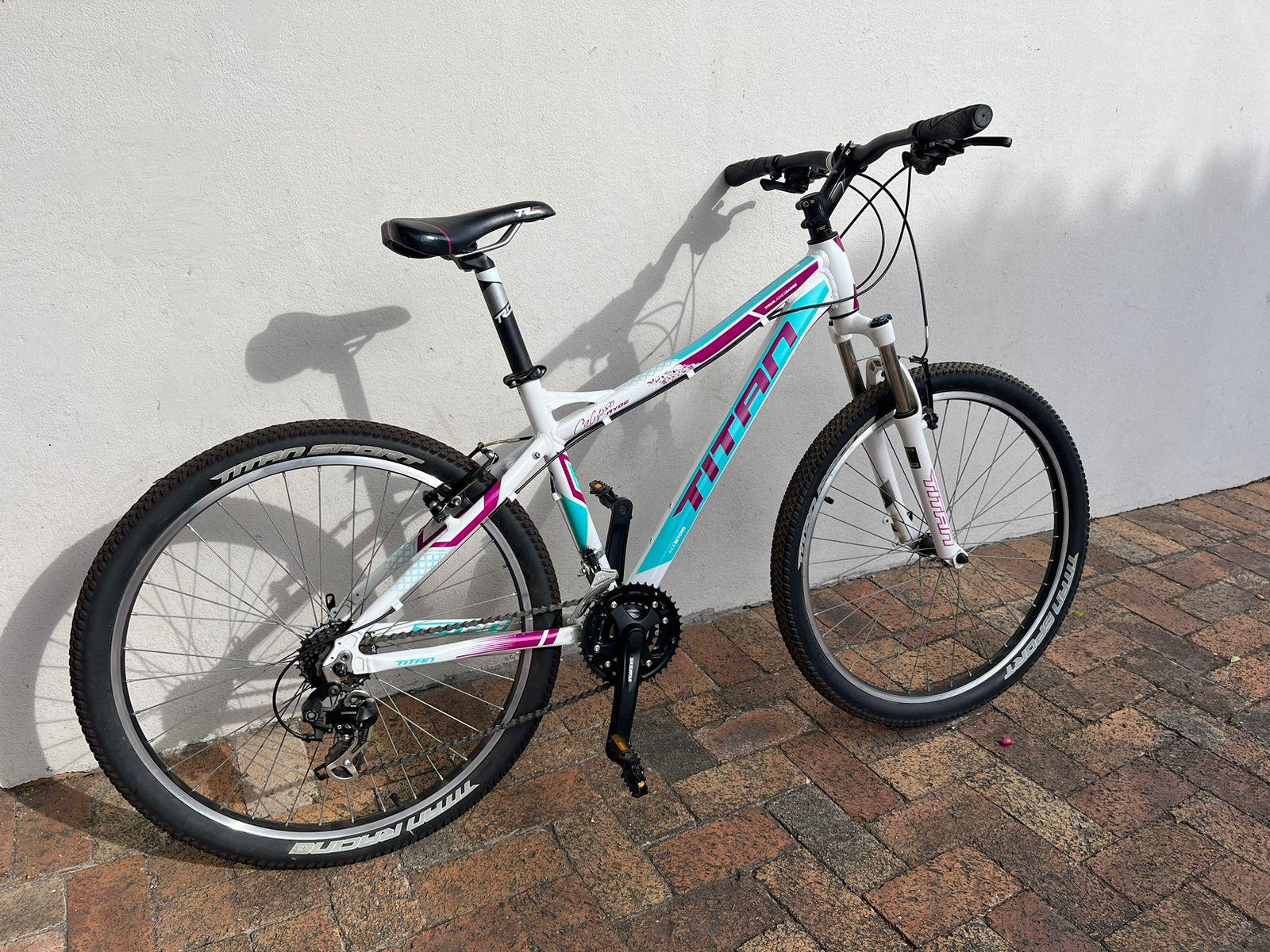 Titan Calypso Ryde Bike Hub