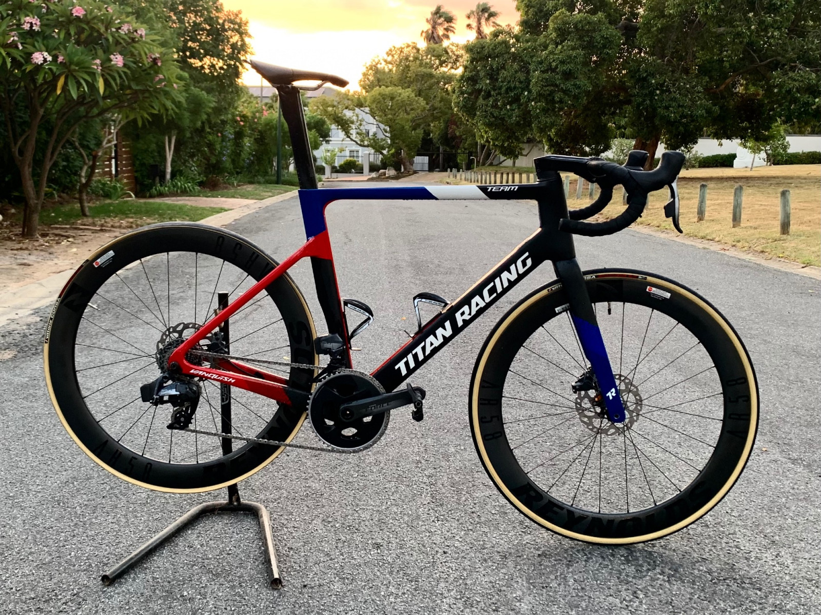 Titanium Racing Bike Titan Racing Vanquish Team | Road Bikes | Bike Hub