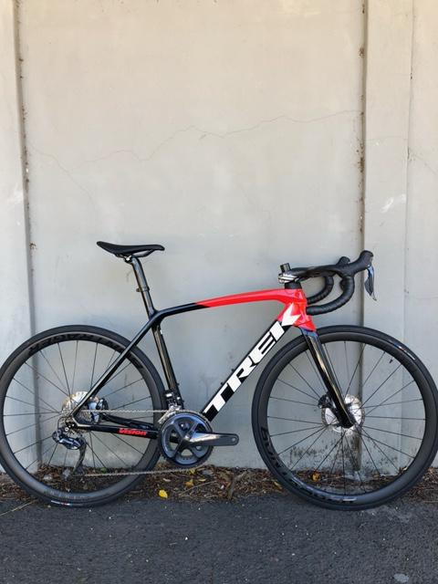 Trek Emonda SL 6 Disc Ultegra Di2 | Road Bikes | Bike Hub
