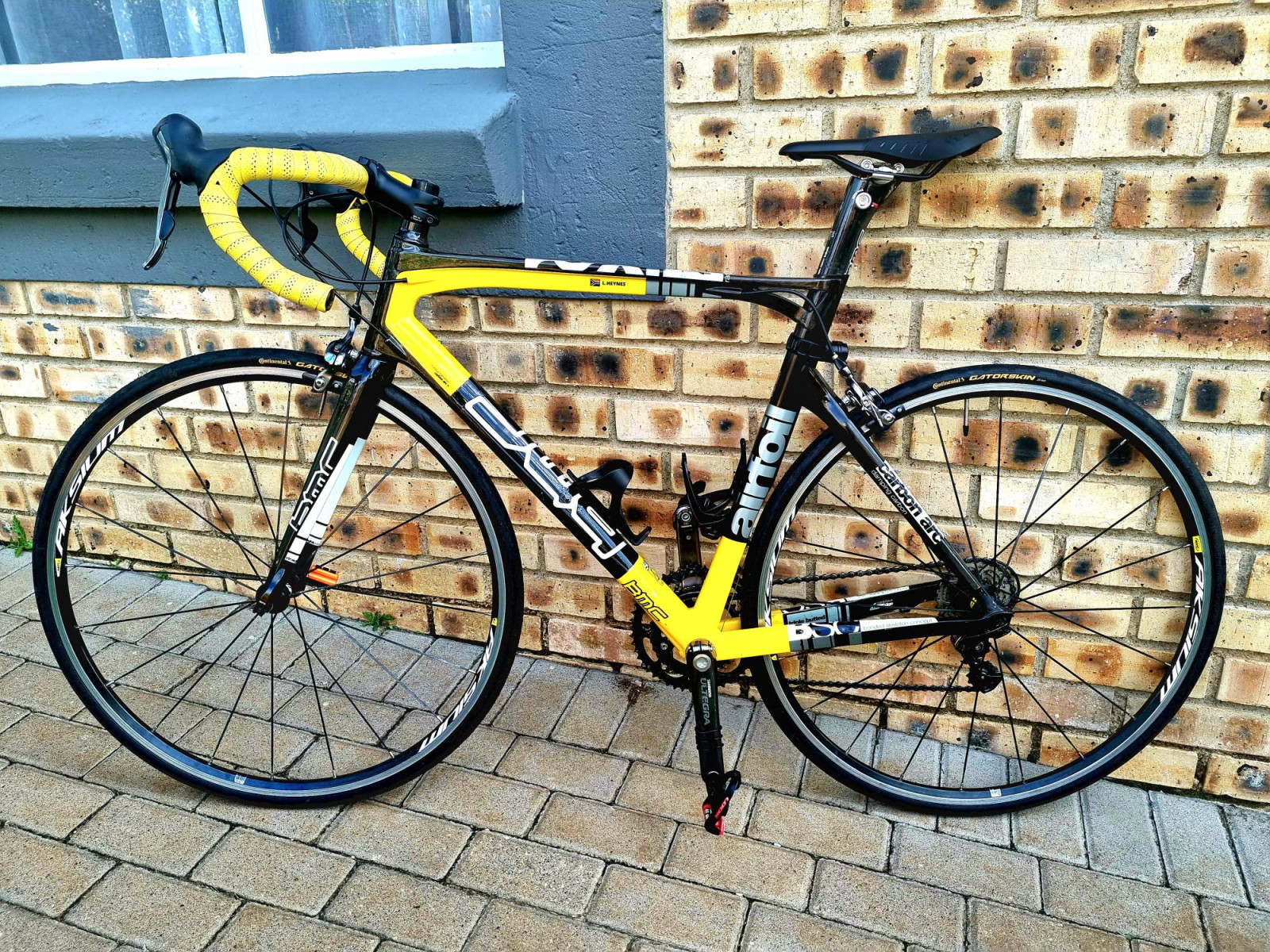 BMC SLX01 | Road Bikes | Bike Hub