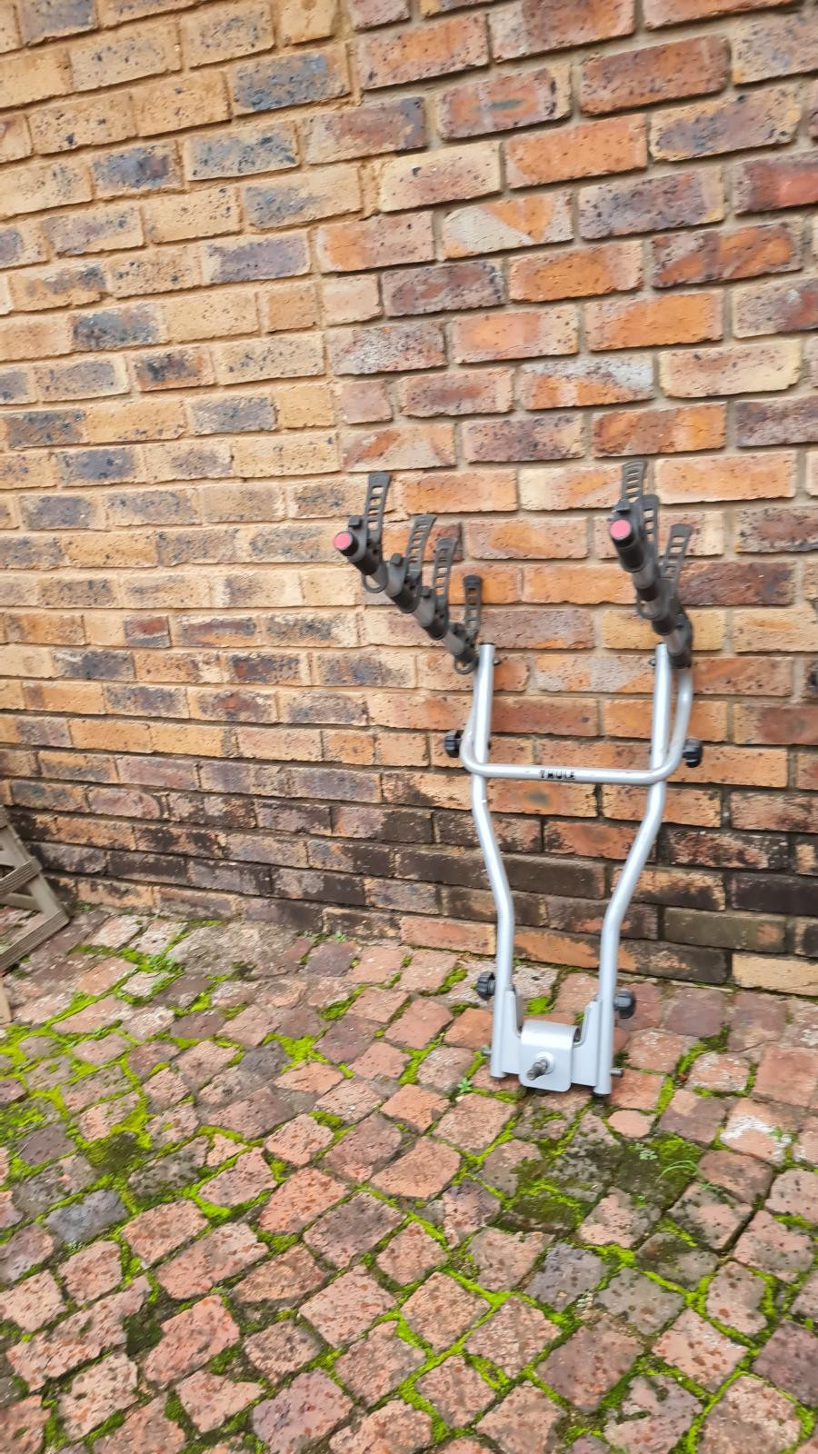 thule hang on bike rack