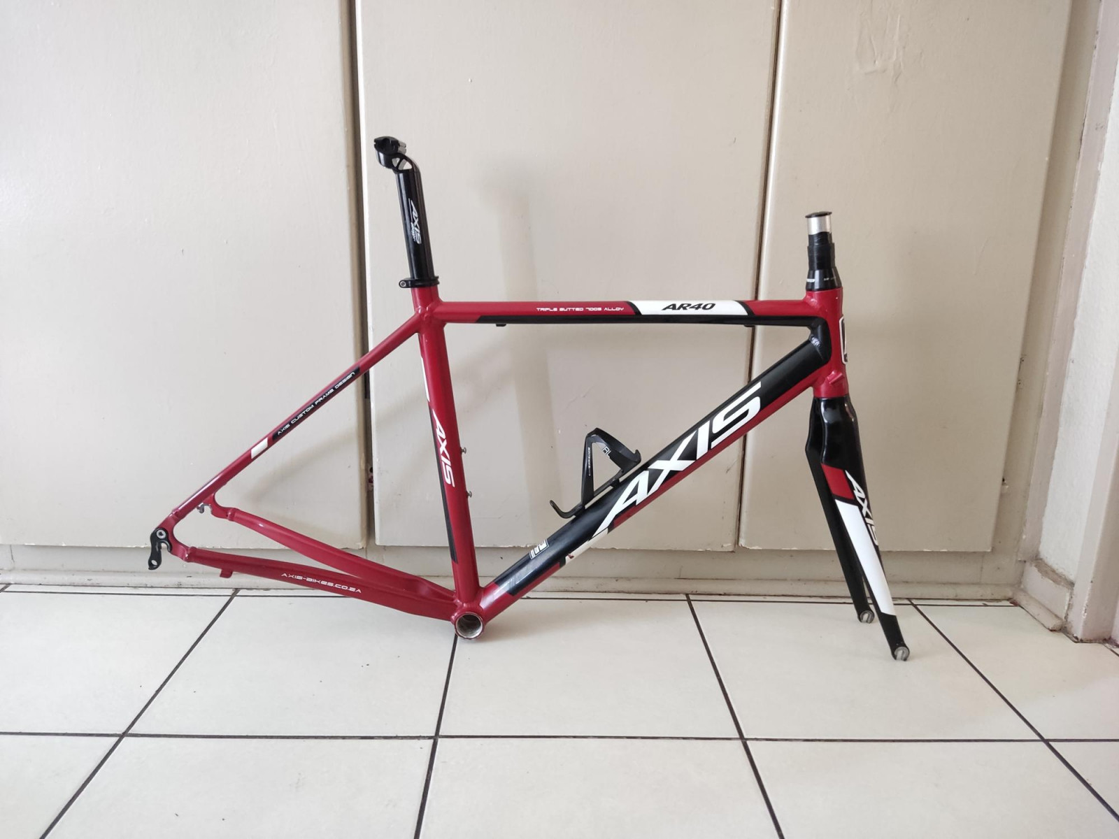 Axis Small road frame | Road Bike Frames | Bike Hub
