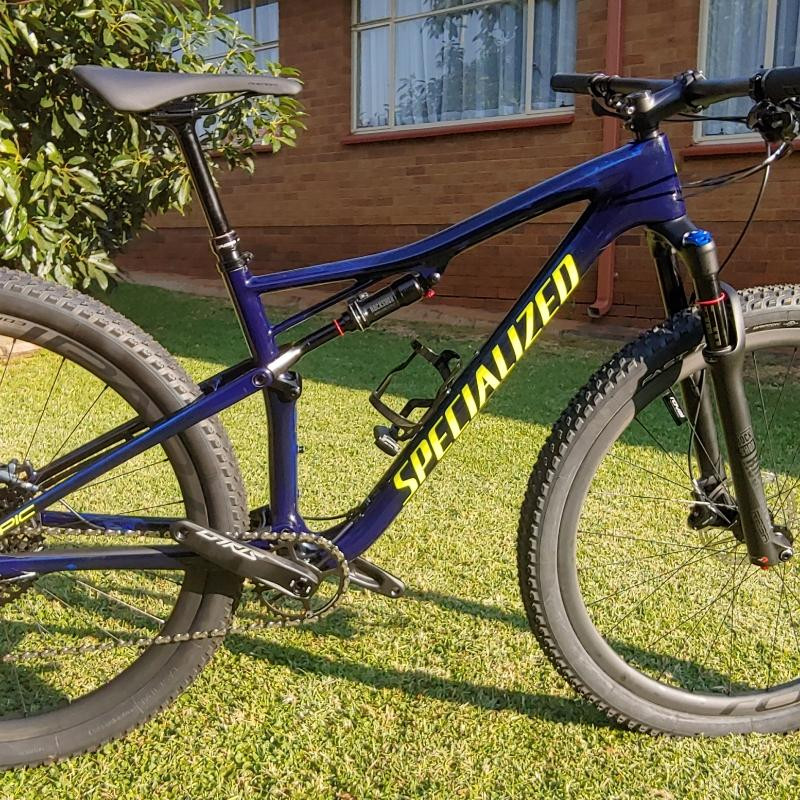 Specialized Epic Carbon Comp Bike Hub