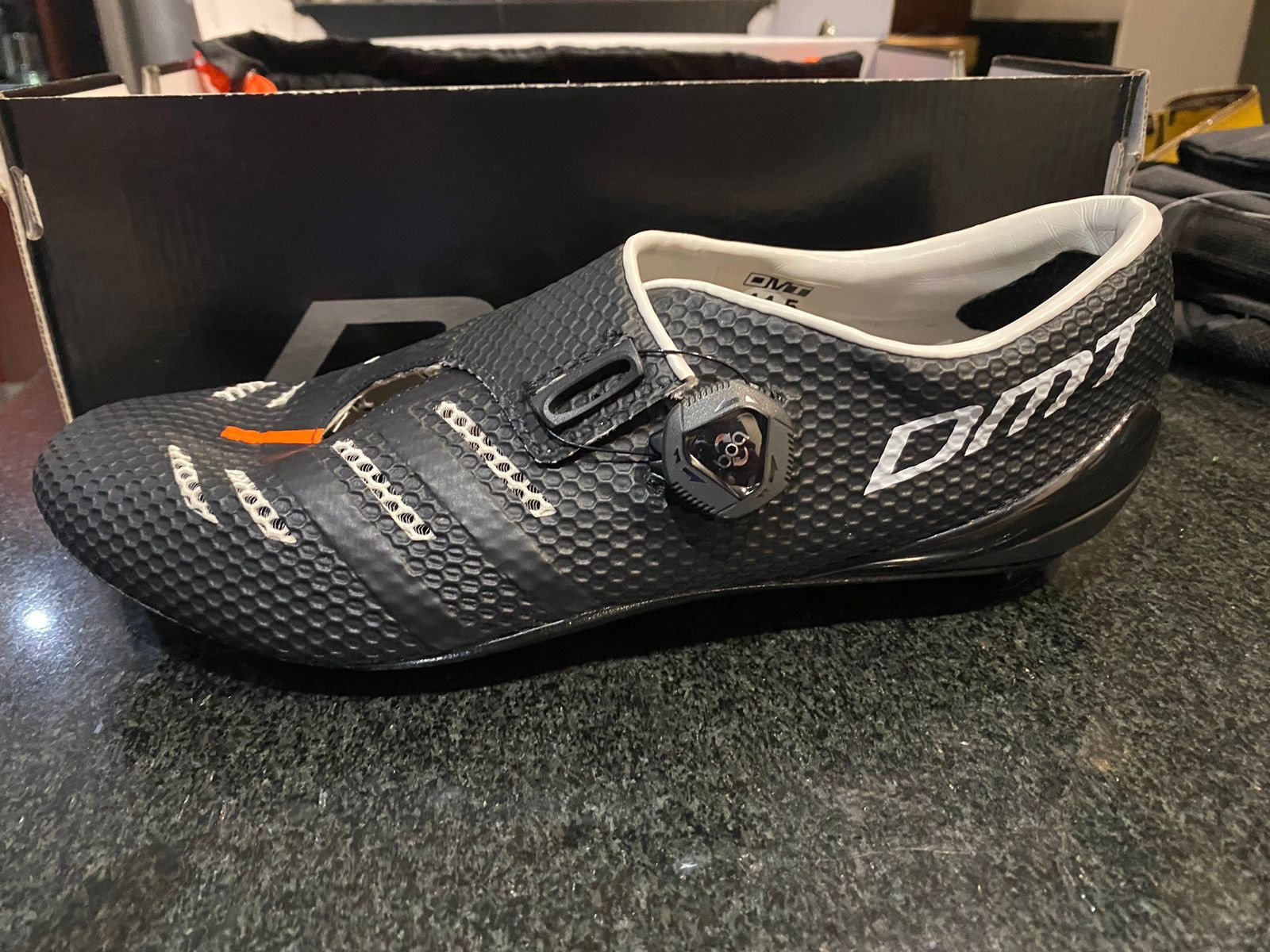 DMT DTR1, triathlon shoes UK 9.5 Bike Hub