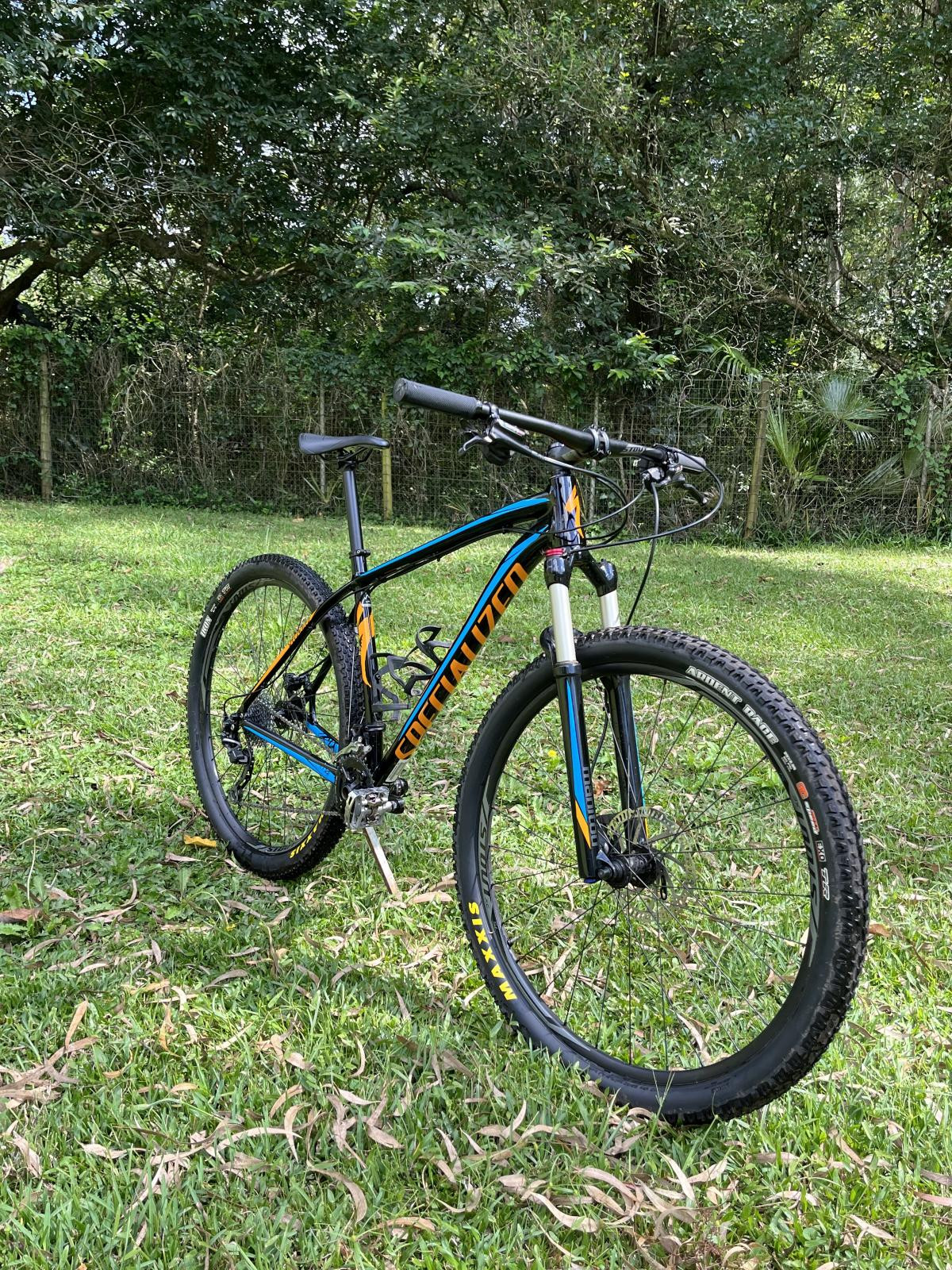 Specialized Crave 29 Mountain Bike Bike Hub