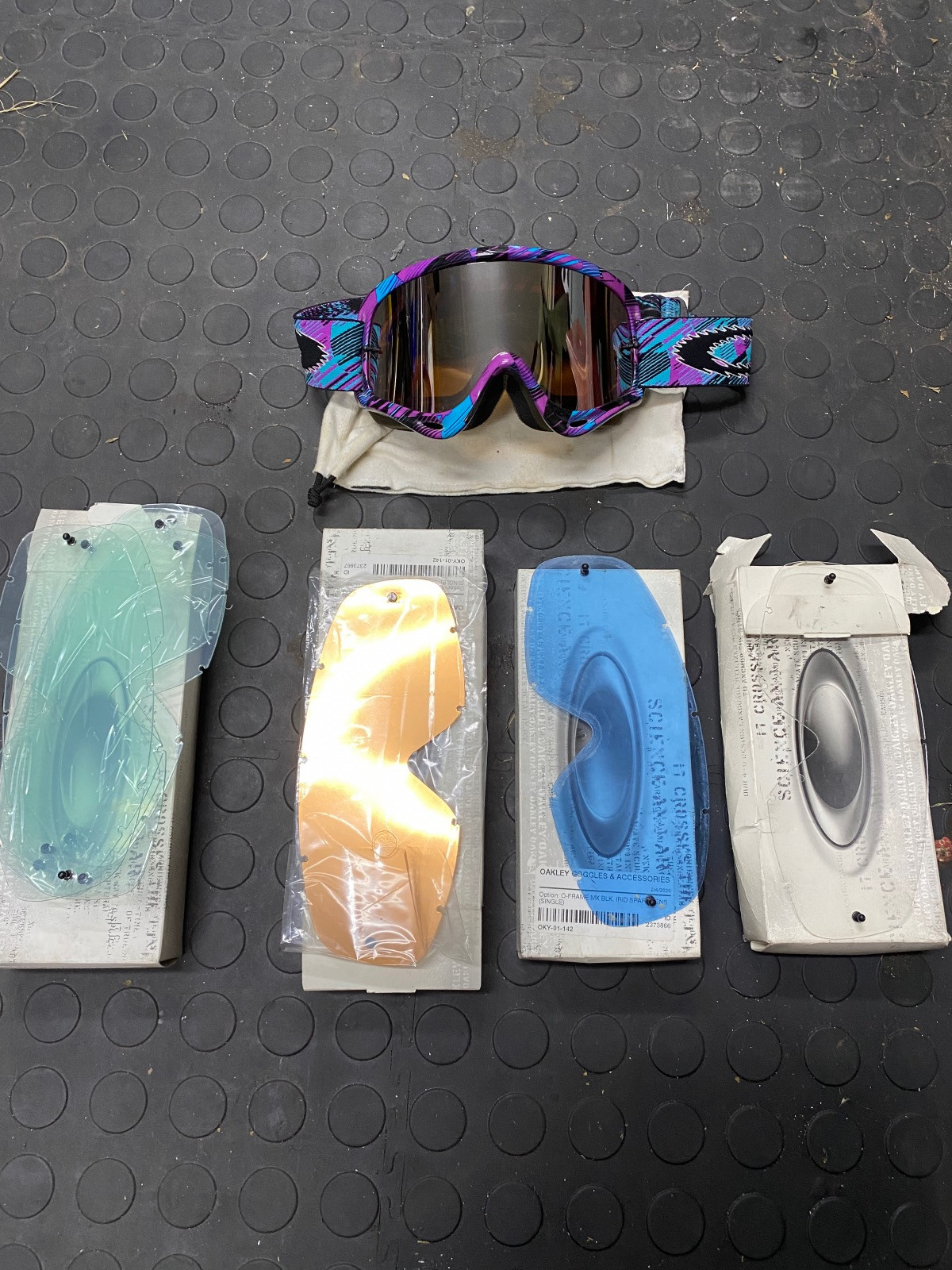 oakley downhill mountain bike goggles