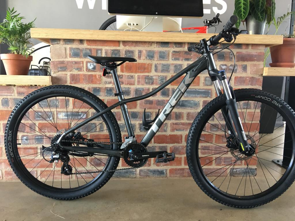 trek marlin 5 bicycle