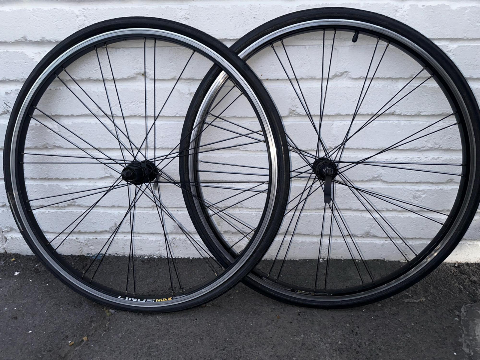 Roadbike rims nd tyres | Road Bike Wheels | Bike Hub