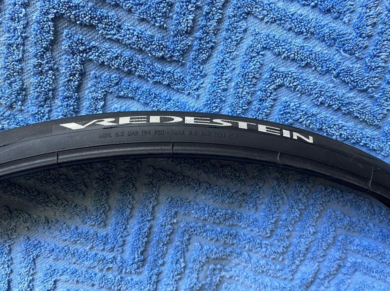 vredestein road bike tyres