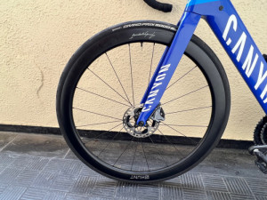 HUNT 44 AERODYNAMICIST CARBON DISC WHEELSET | Road Bike Wheels