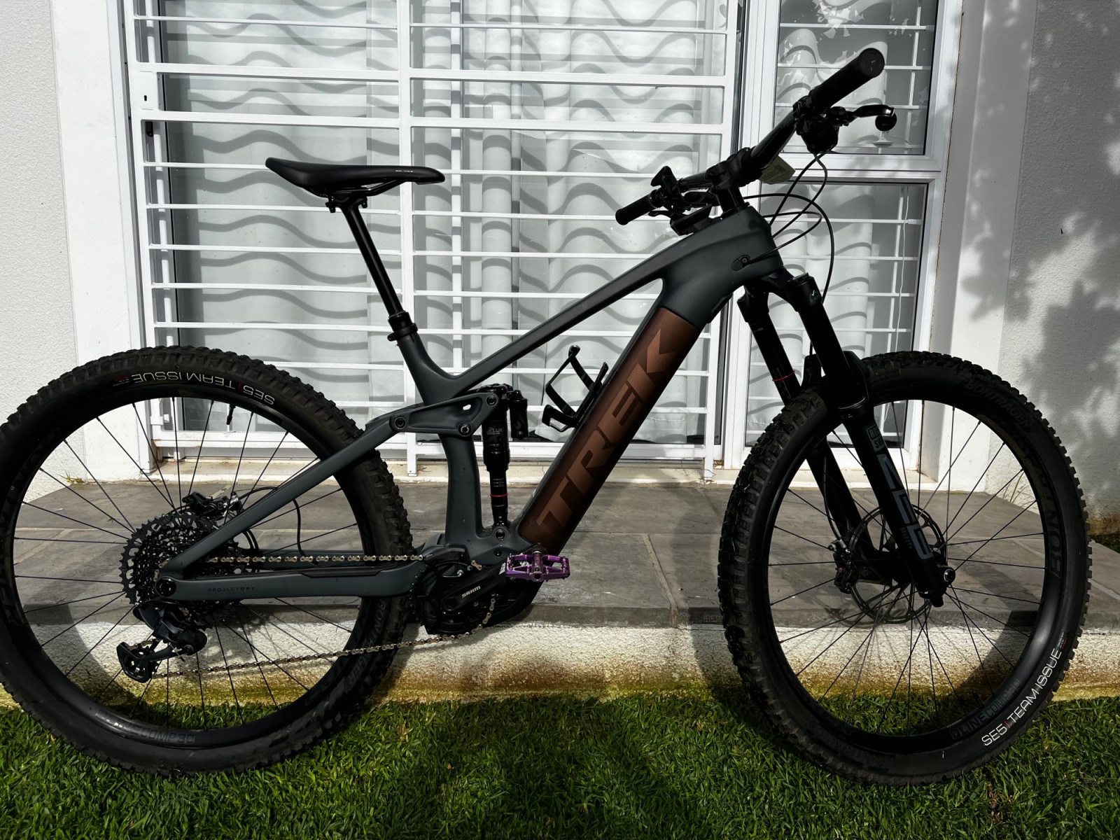 2022 Trek Rail 9.8 XT Project One | Dual Suspension Mountain E