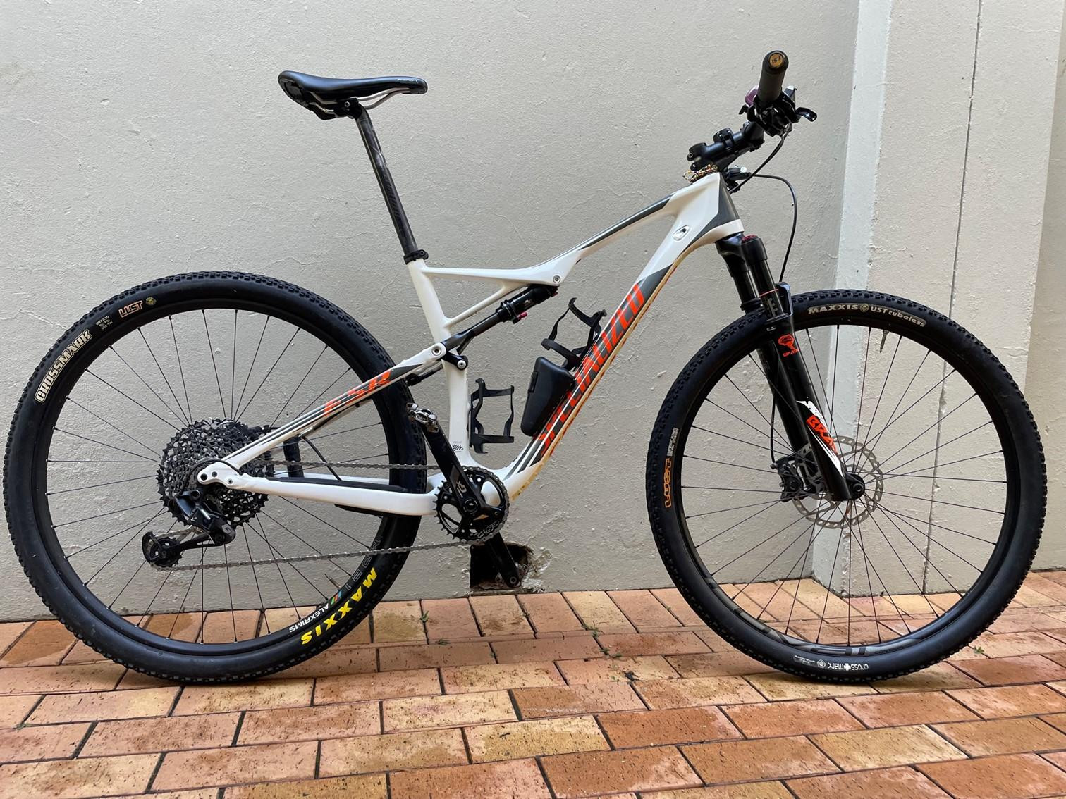 Specialized Epic FSR Dual Suspension Mountain Bikes Bike Hub