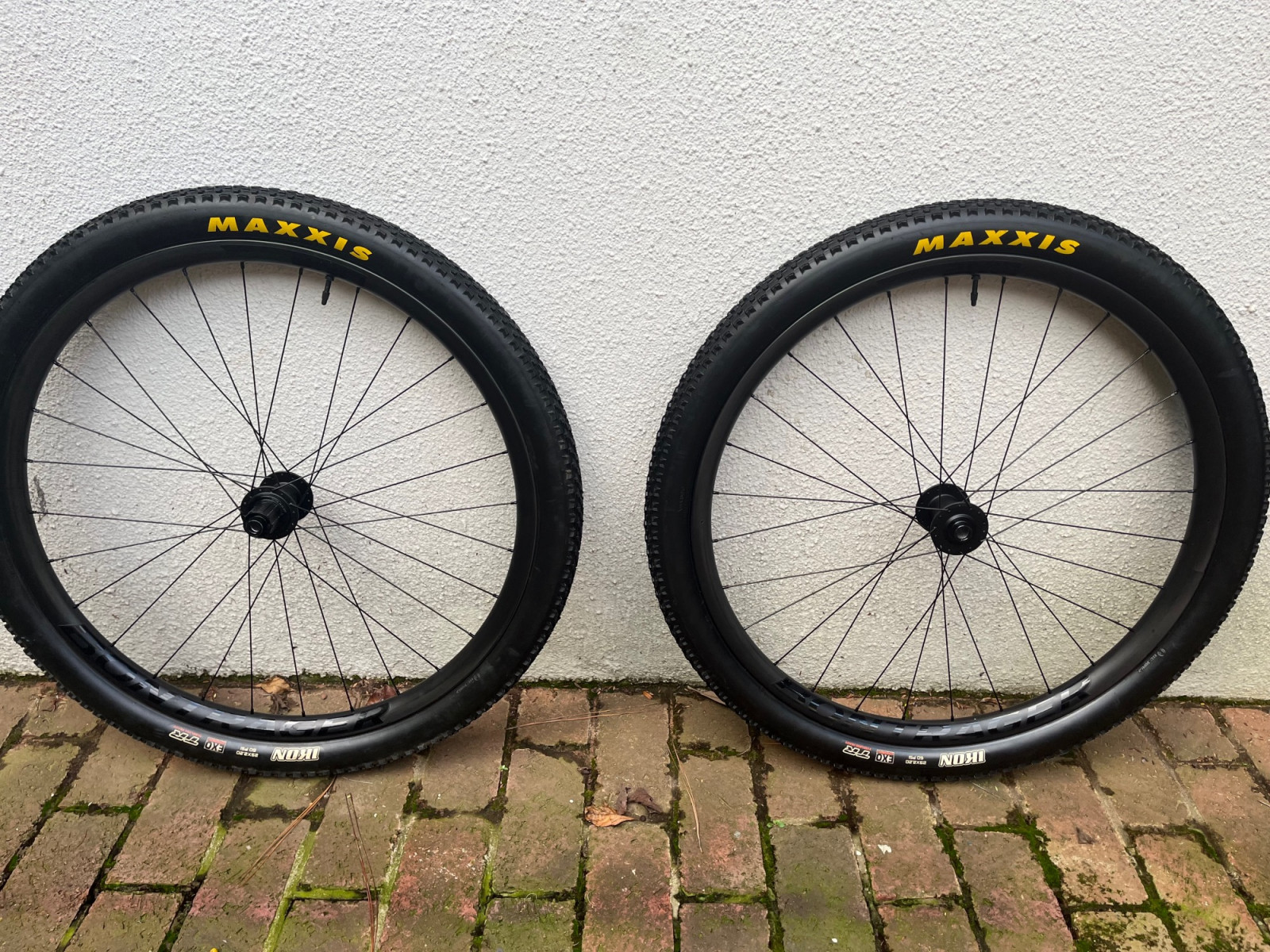 bontrager line elite 30