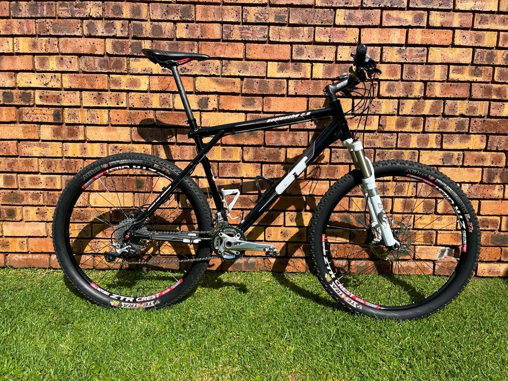 XL GT Avalanche MTB for sale Hardtail Mountain Bikes Bike Hub