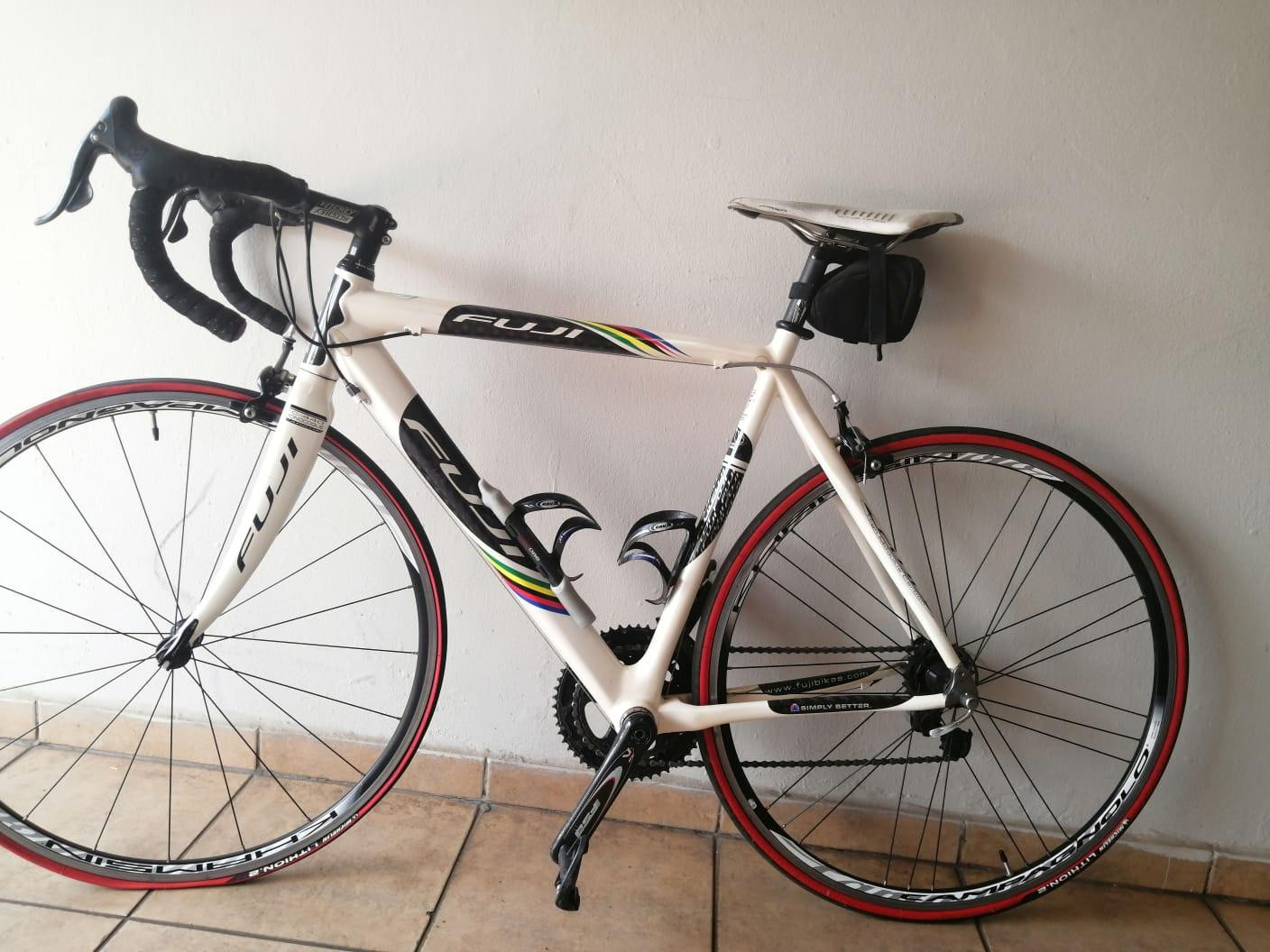 Fuji 2006 team issue Road Bikes Bike Hub