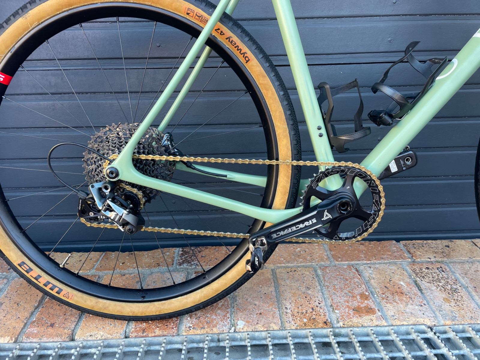 SRAM Force 1 x 11 Speed hydraulic Group Set | Bike Hub