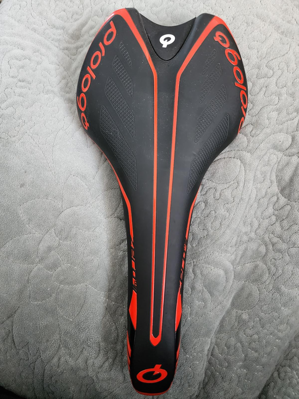 prologo zero tri pas